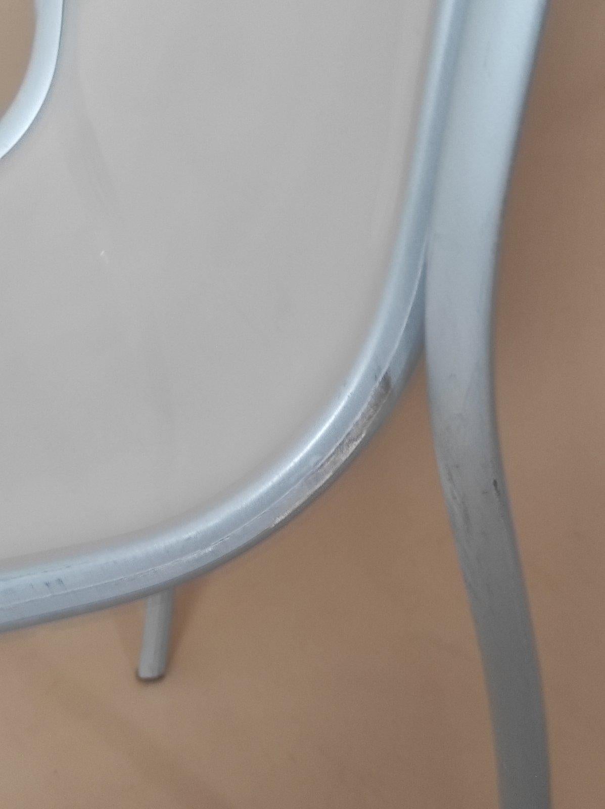 Stuhl von Ron Arad für Kartell (Ende des 20. Jahrhunderts) im Angebot