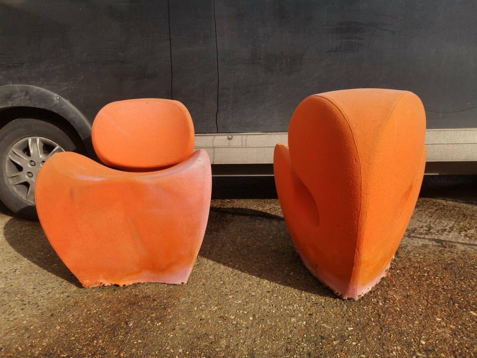 English Ron Arad circa 1991, Four Soft Big Heavy Orange Armchairs Made by Moroso, Italy For Sale