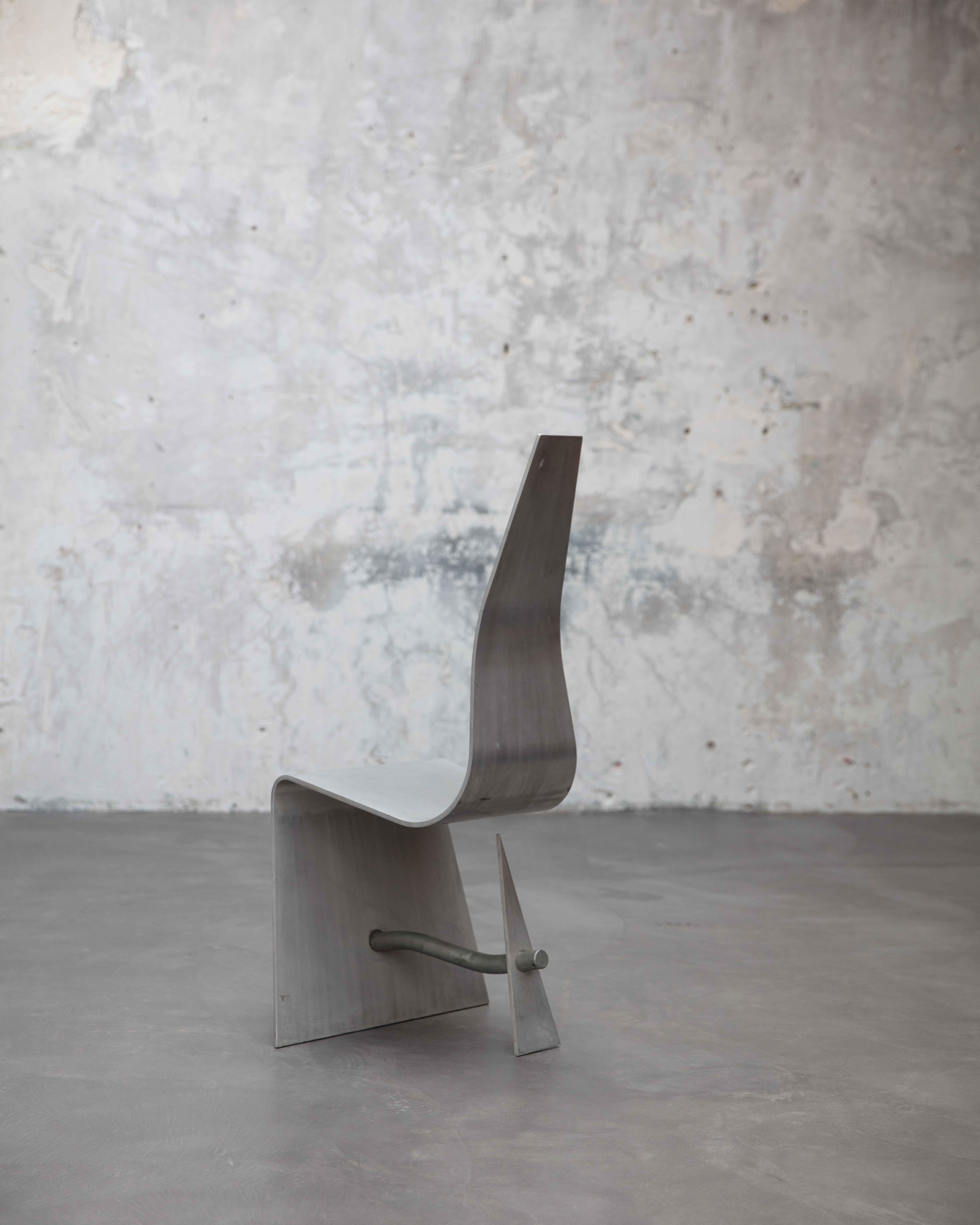Ron Arad Horn Chair In Good Condition For Sale In PARIS, FR