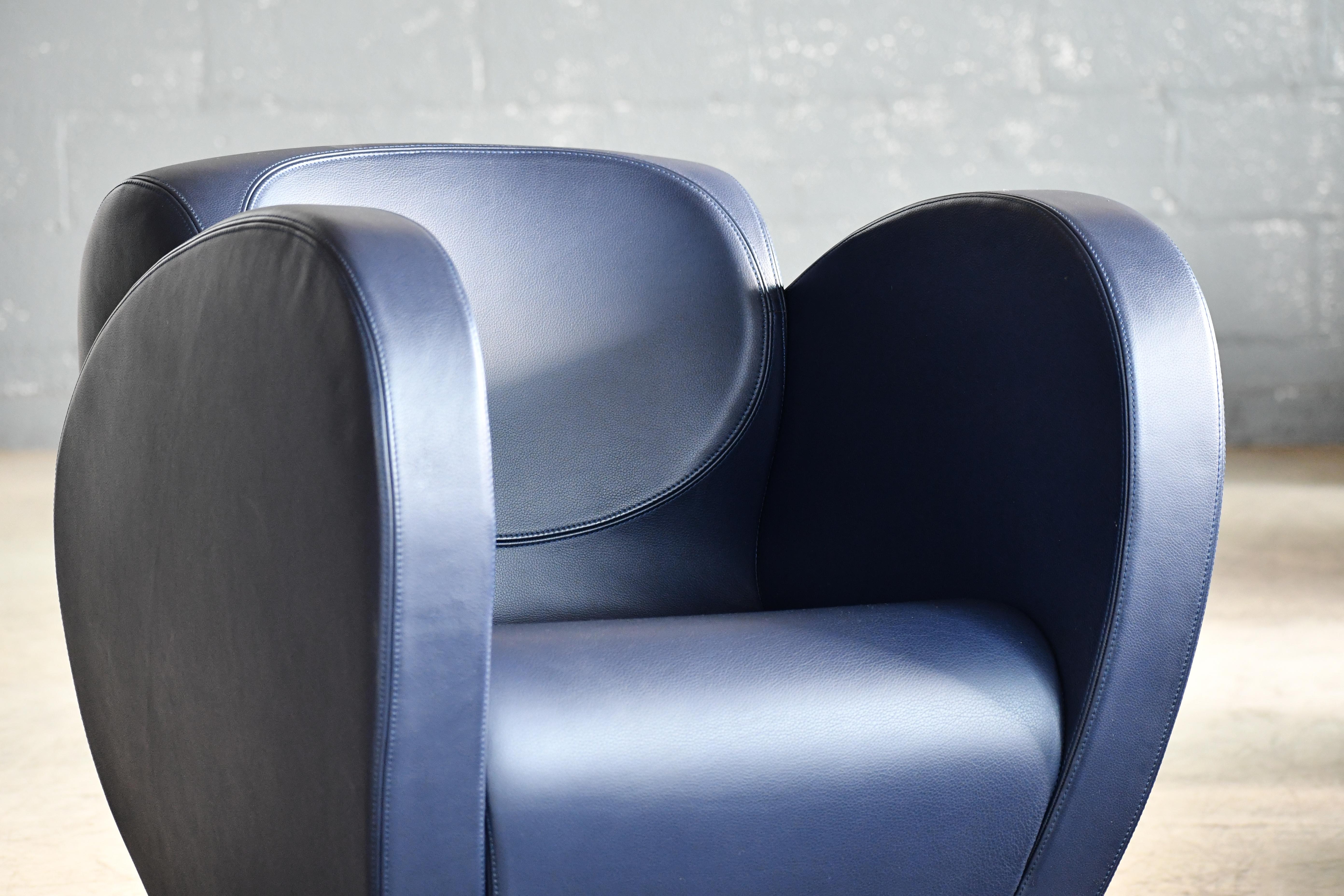 Modern Ron Arad Lounge Chair Model in Blue Leather for Moroso, Italy  For Sale