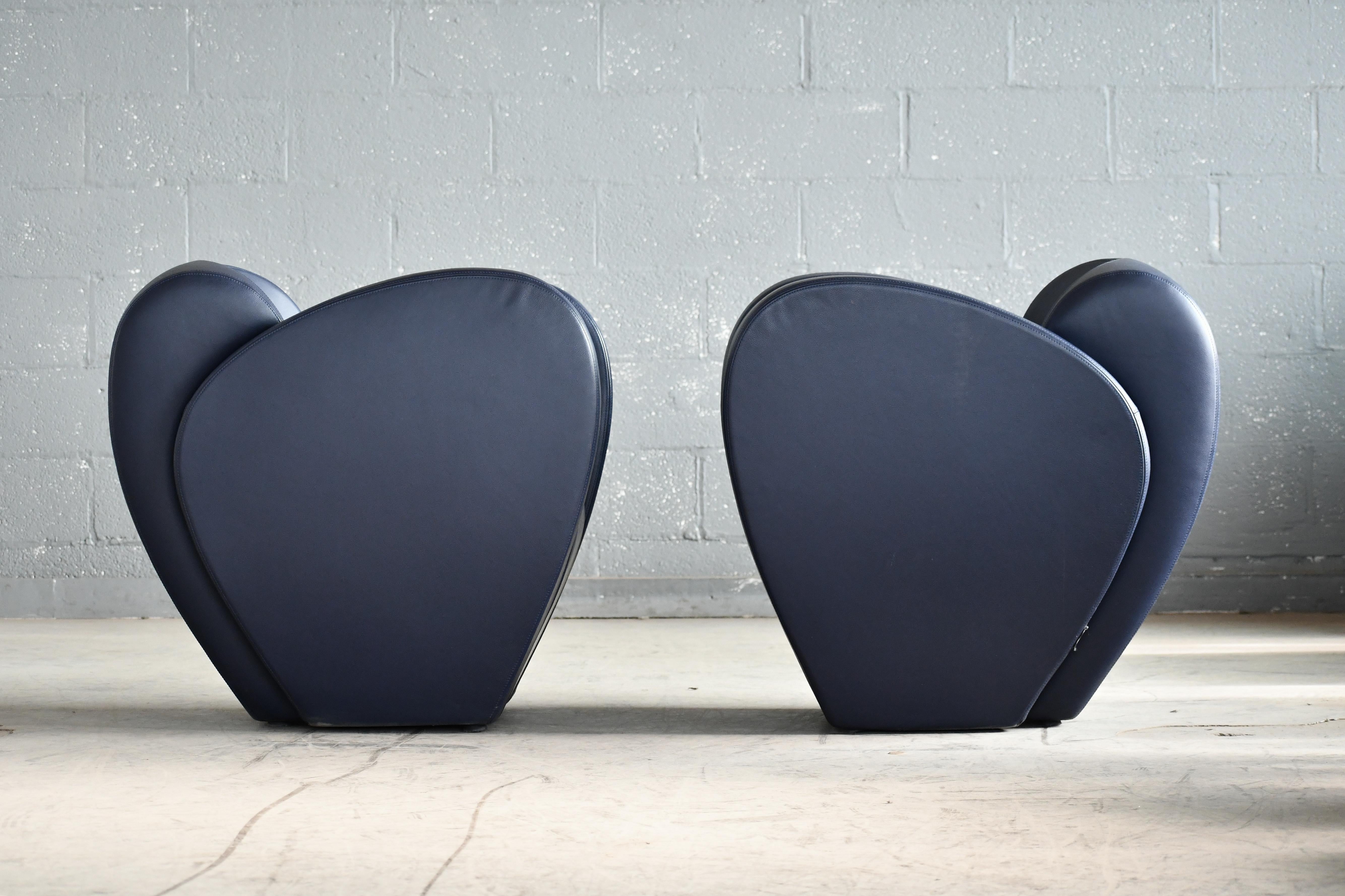 Ron Arad Lounge Chair Model in Blue Leather for Moroso, Italy  For Sale 1