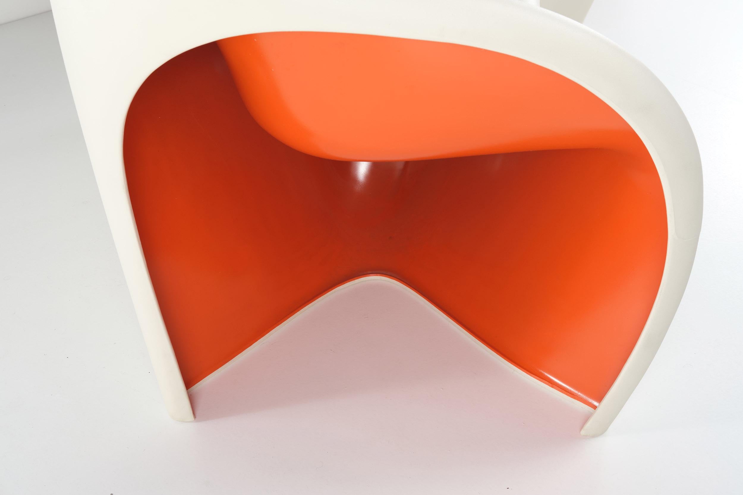 Ron Arad MT2 Sofa in Polyethylene for Driade In Good Condition For Sale In Milan, IT