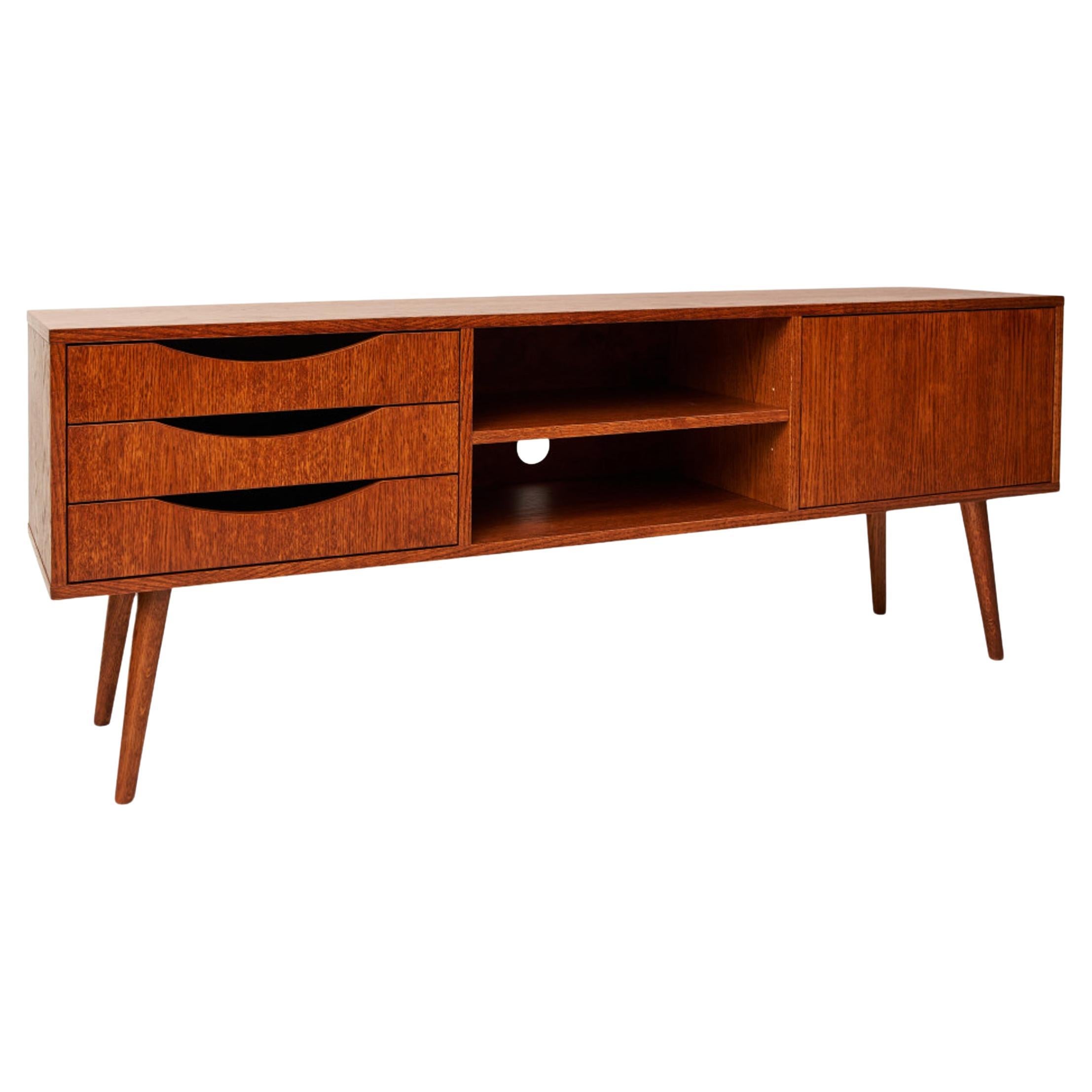 Grand buffet Ron par Pastform