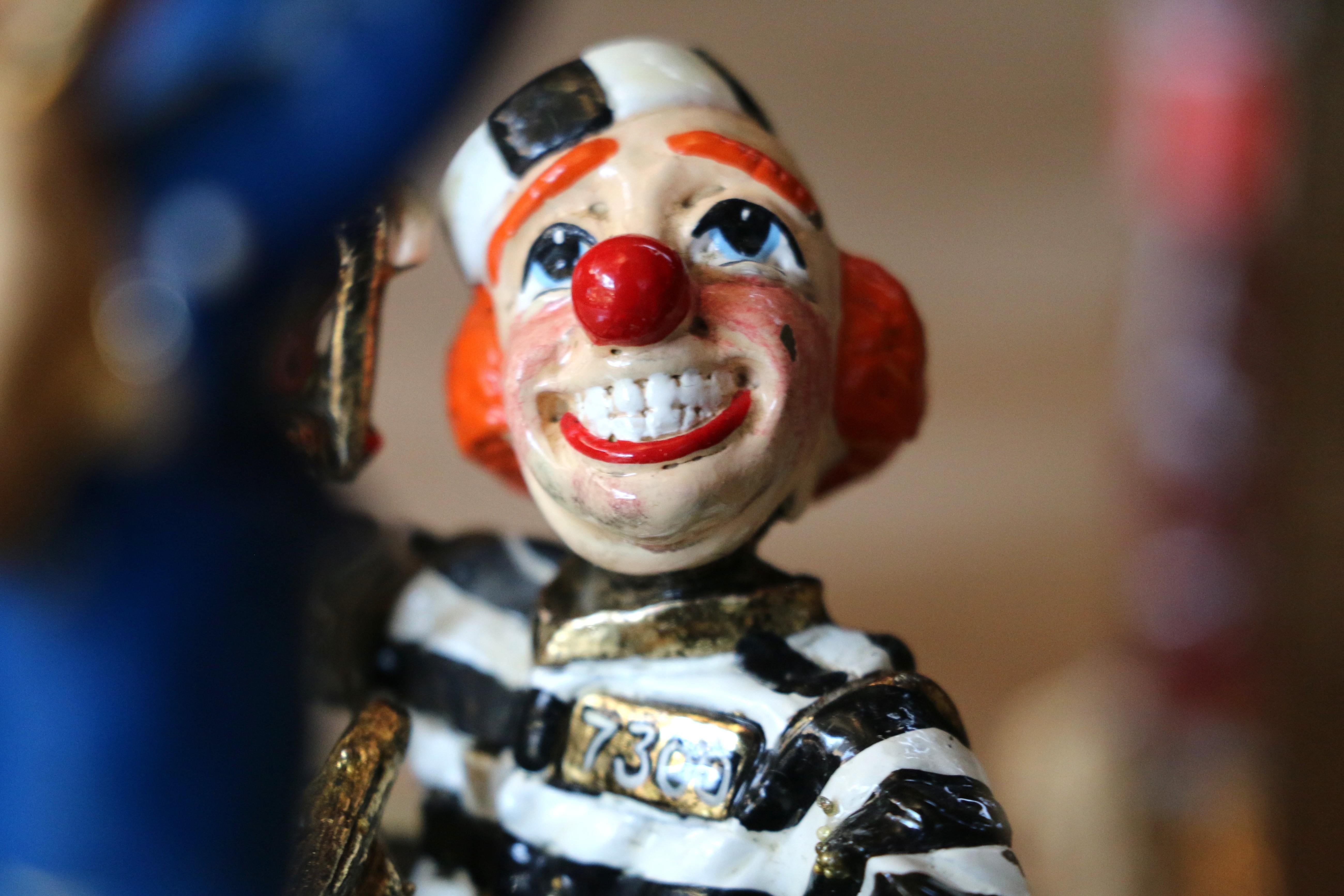 Ron Lee Collectible Figurine Titled 