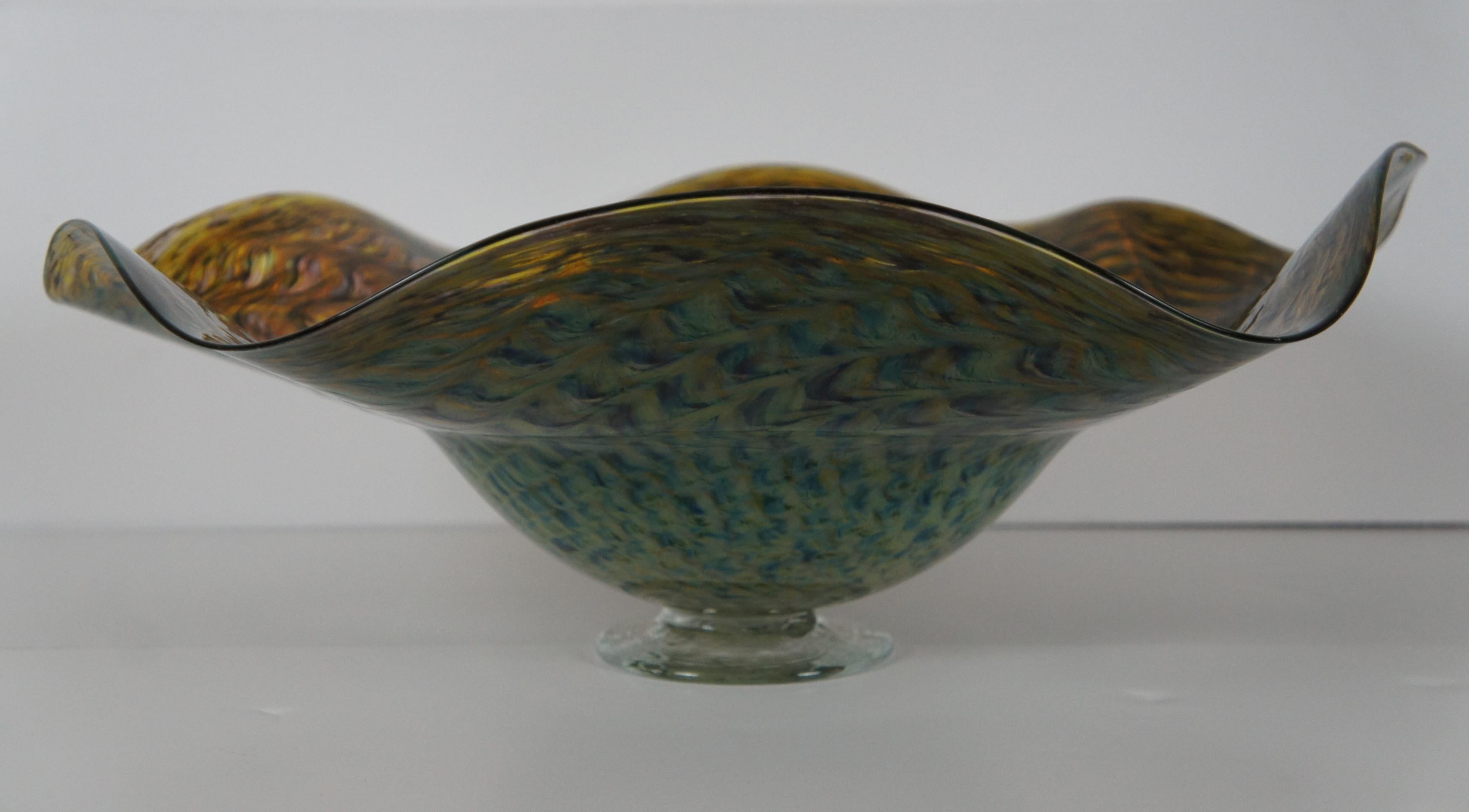20th Century Ron Mynatt Fluted Freeform Art Glass Centerpiece Pedestal Bowl