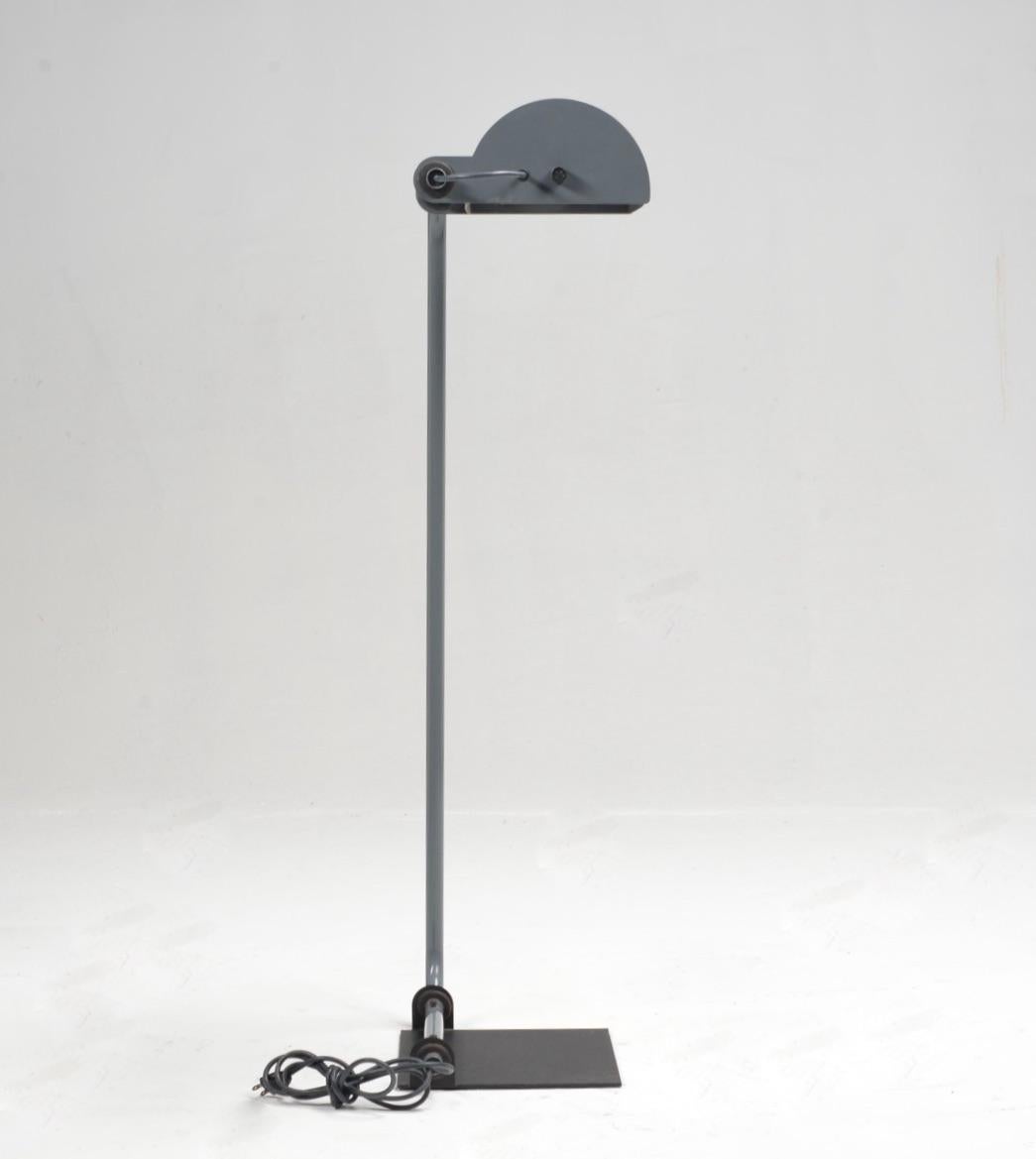 Ron Rezek Moderna de mediados de siglo Casella , Lámpara de pie de los años 70 en venta 4