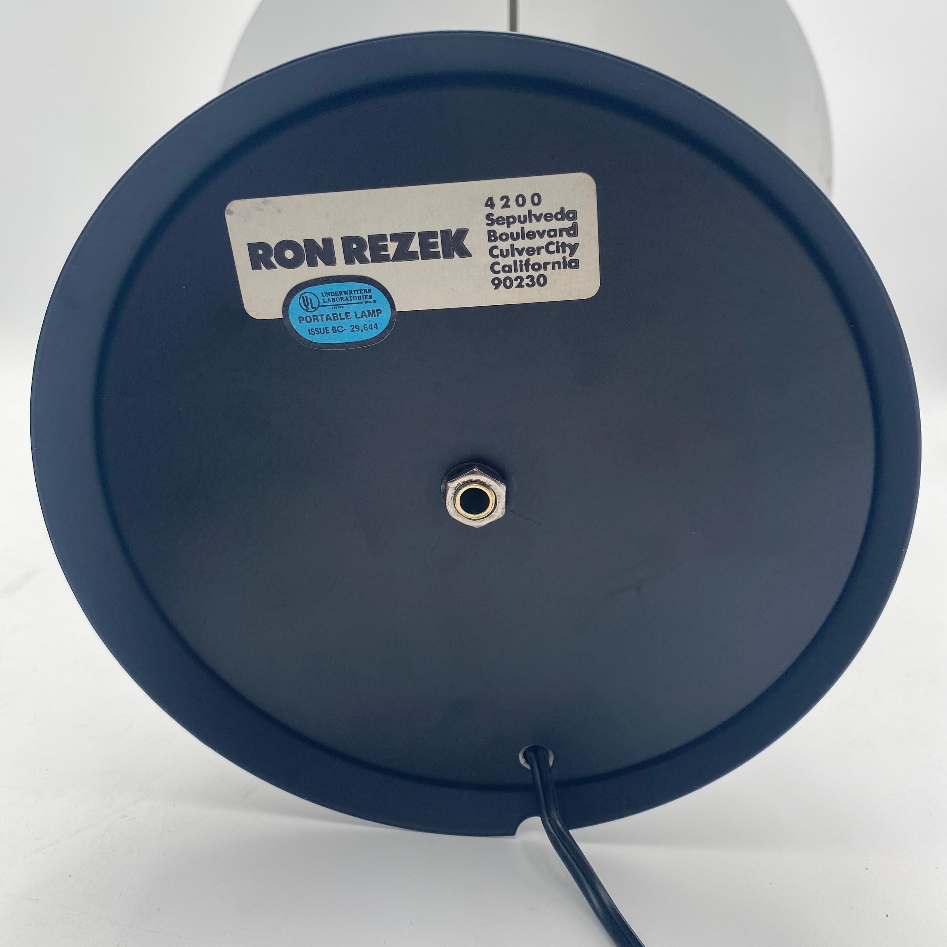 Lampe de table Ron Rezek 1980 en vente 7