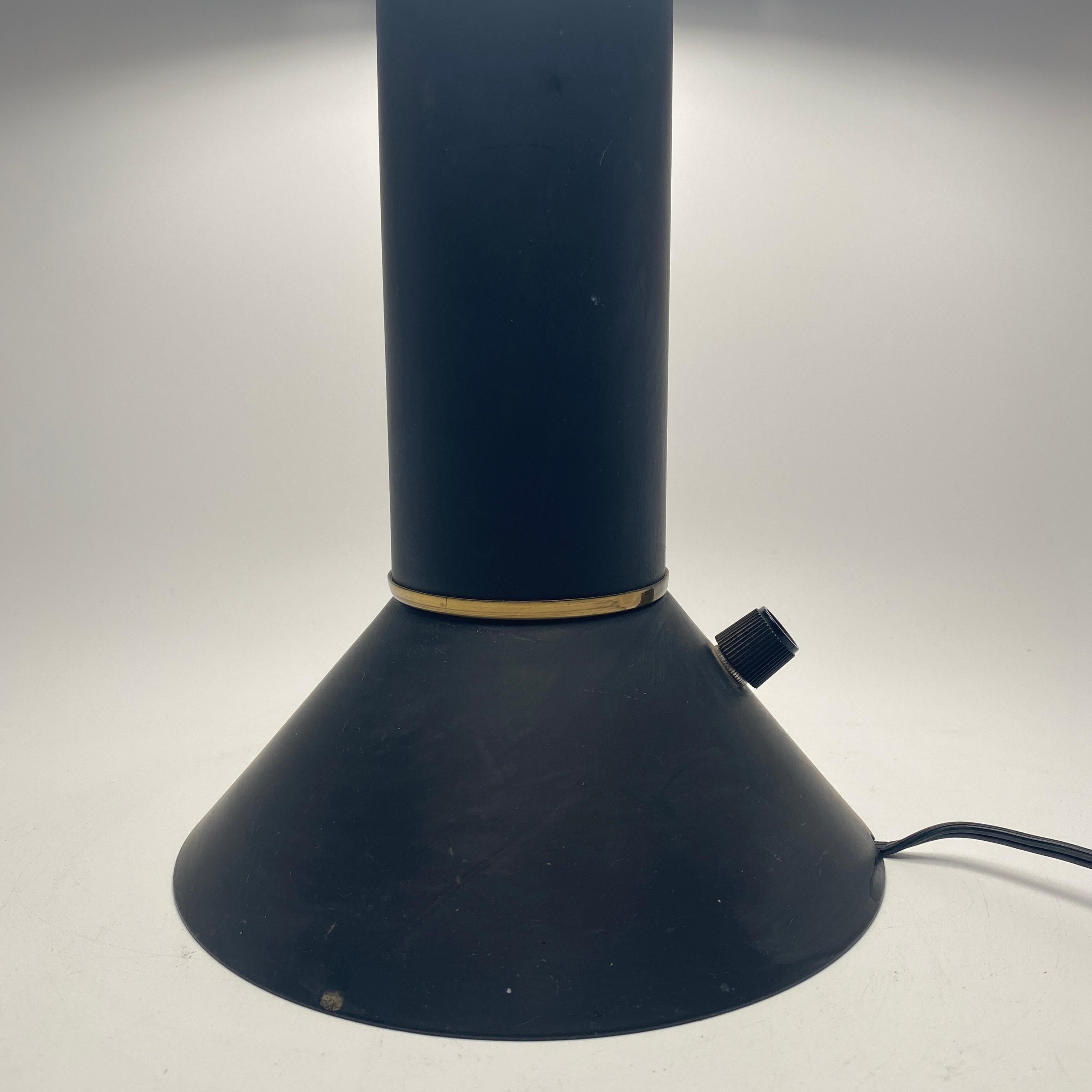 Postmoderne Lampe de table Ron Rezek 1980 en vente