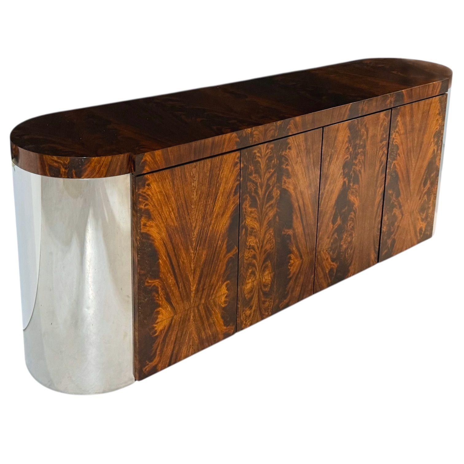 Mid-Century moderno Ron Seff Burled Walnut Credenza with Chrome Sides, 1970 in vendita