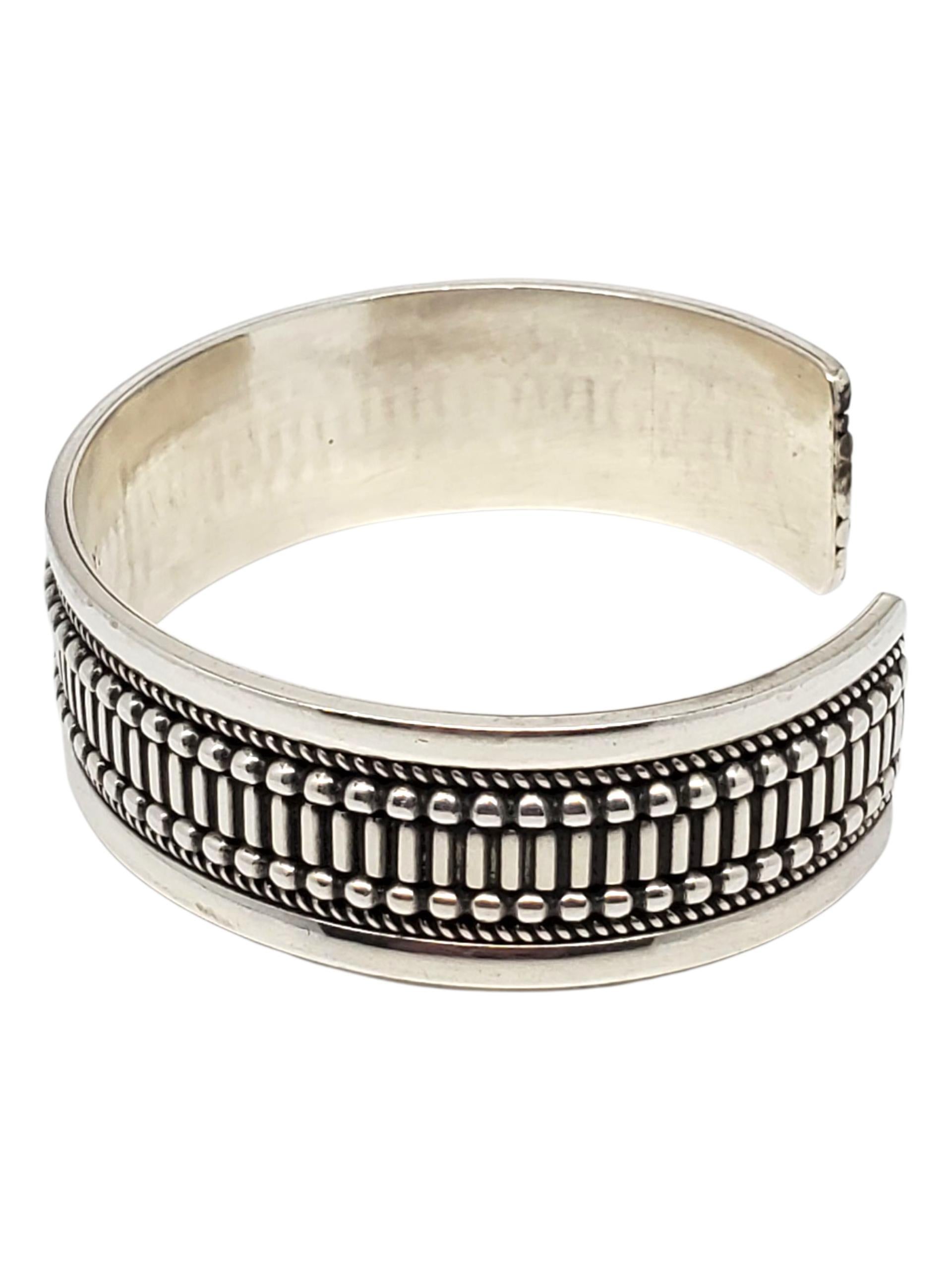 Bracciale geometrico Navjo in argento Sterling Ron Y #22439 In condizioni buone in vendita a Washington Depot, CT