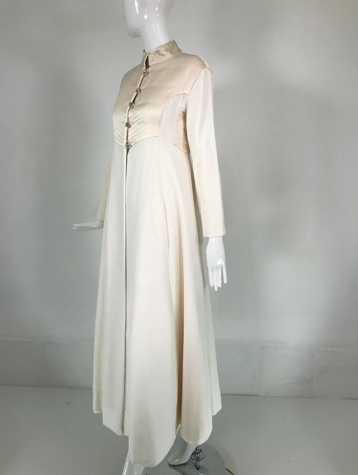 Gris Ronald Amey - Manteau de soirée et robe de soirée rare en velours dévoré et satin, années 1970 en vente