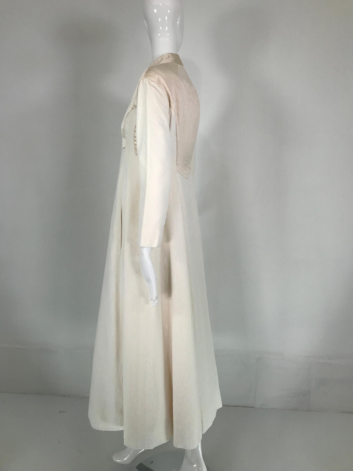 Ronald Amey - Manteau de soirée et robe de soirée rare en velours dévoré et satin, années 1970 Bon état - En vente à West Palm Beach, FL