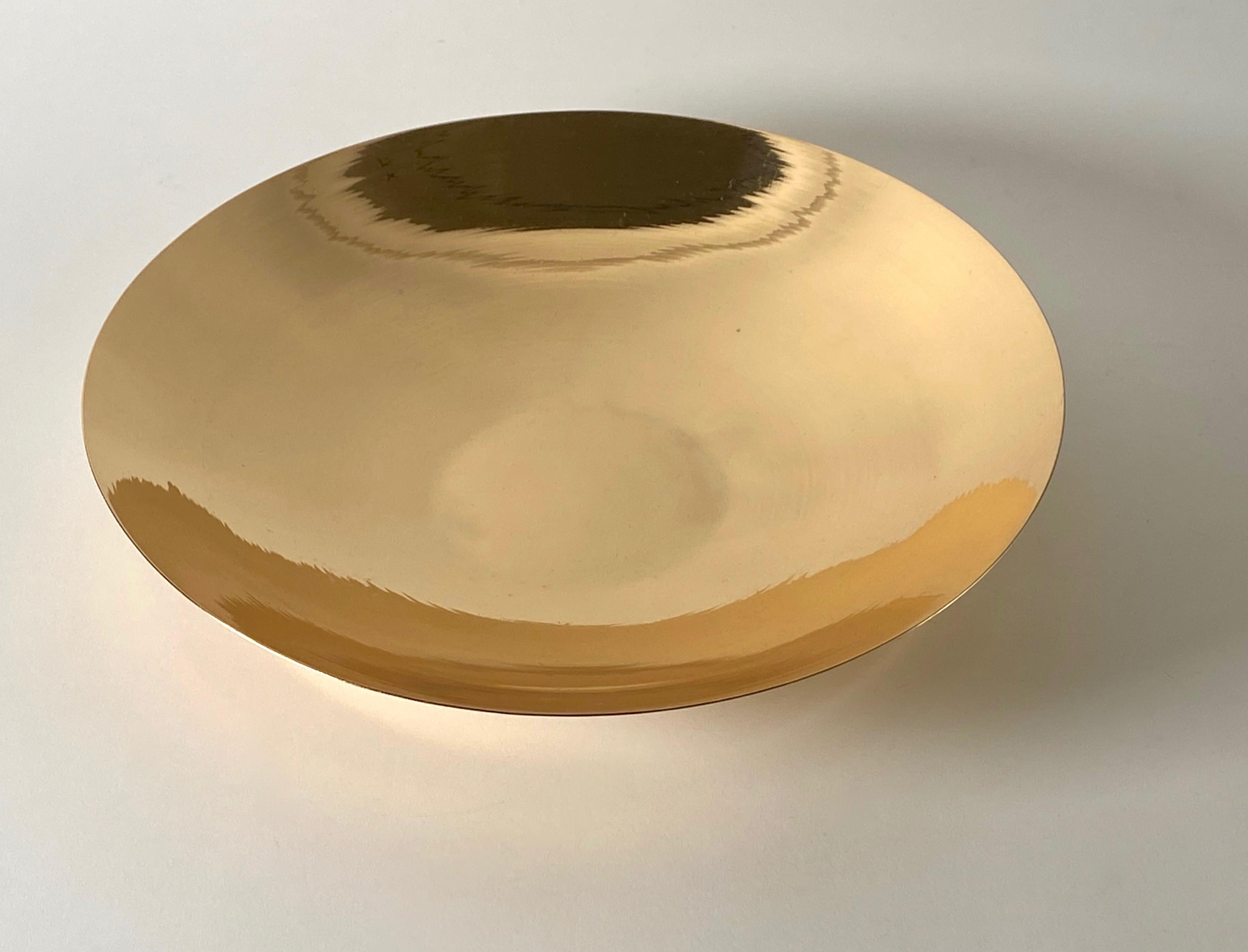 Turned rare bronze bowl by noted metalsmith, designer, sculptor, jeweler, industrial designer Ronald Hayes Pearson (1924-1996) This bowl has been restored to its original intent, polished by a metalsmith and lacquered to keep its sheen. A truly