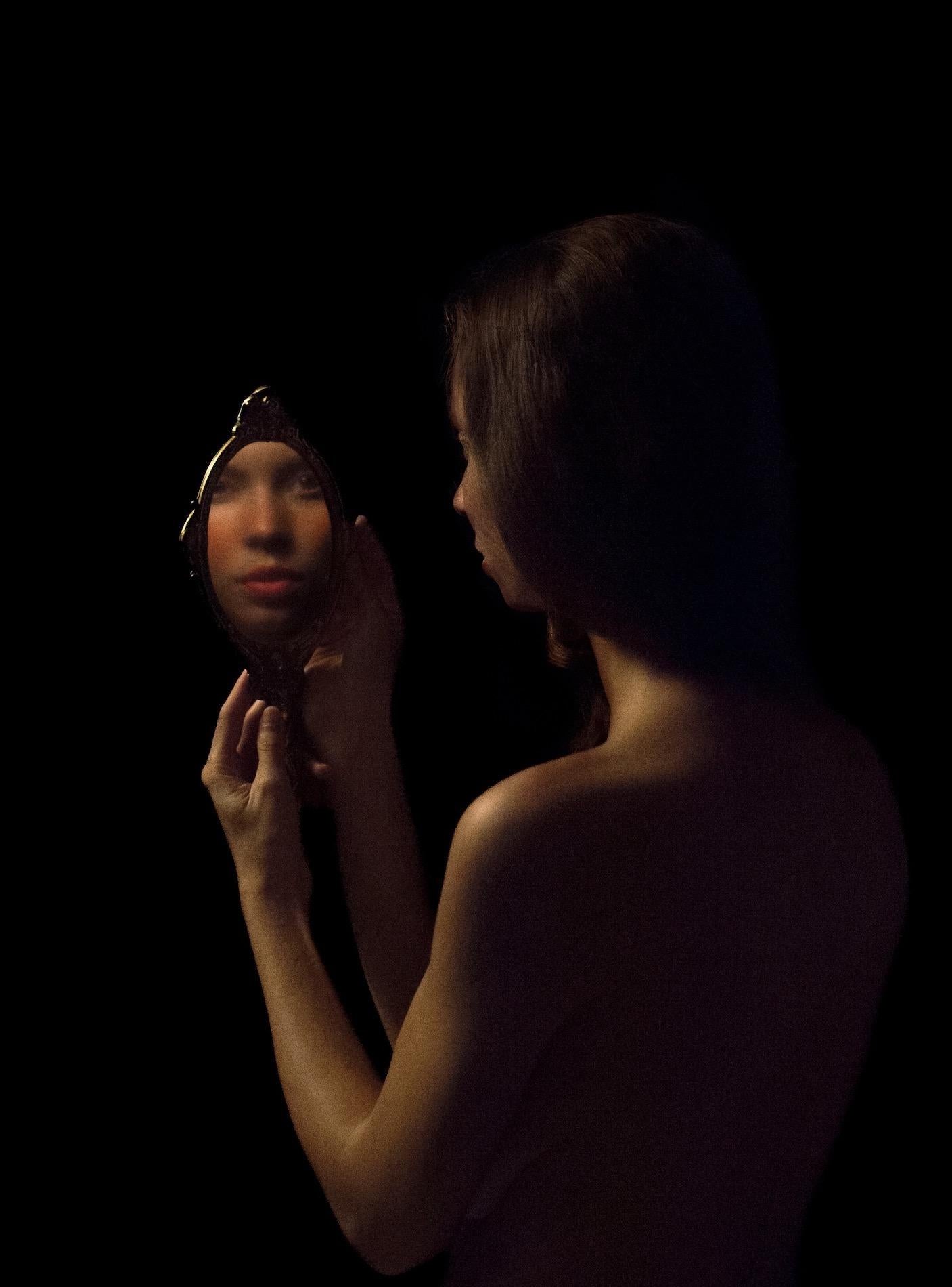 Divine Nude No.29 è una fotografia in edizione limitata dell'artista contemporaneo francese Ronald Martinez. 

Questa fotografia viene venduta solo come stampa, senza cornice. È disponibile in due dimensioni:
*60 × 44 cm (23,6 × 17,3 in), edizione