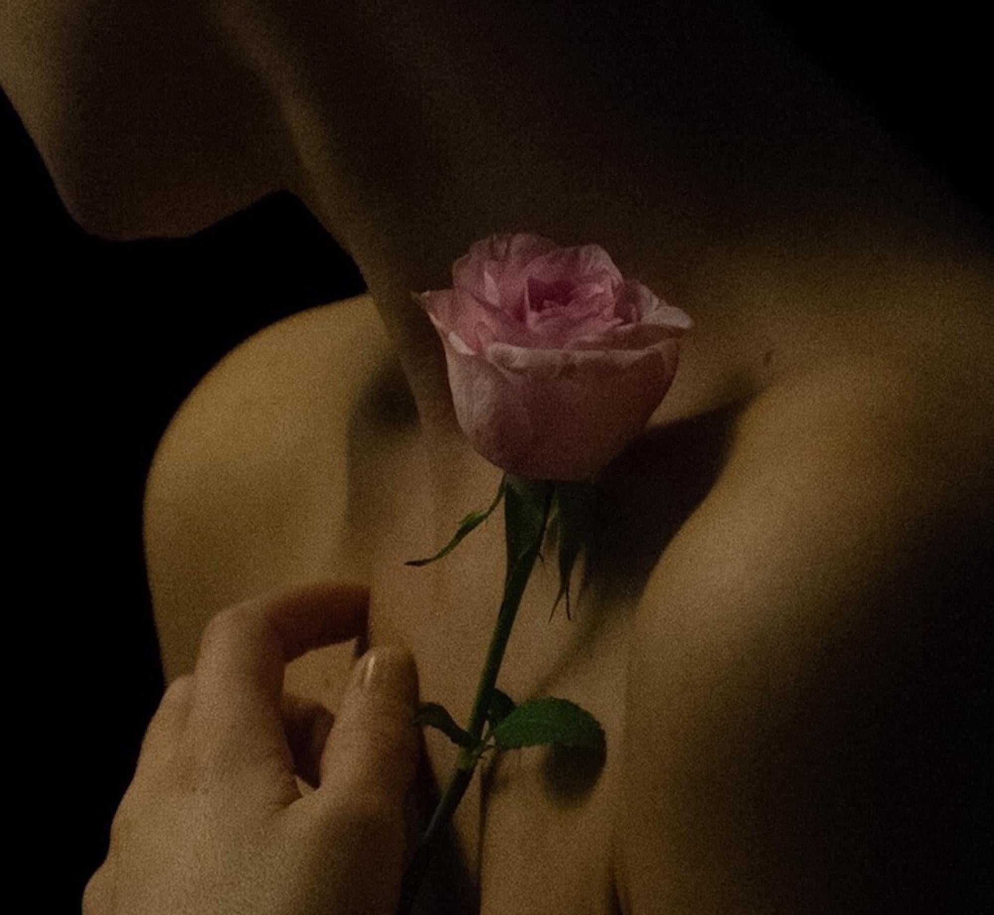 Divine Nude No.38 von Ronald Martinez – Kunstfotografie, Renaissance, Frau im Angebot 2