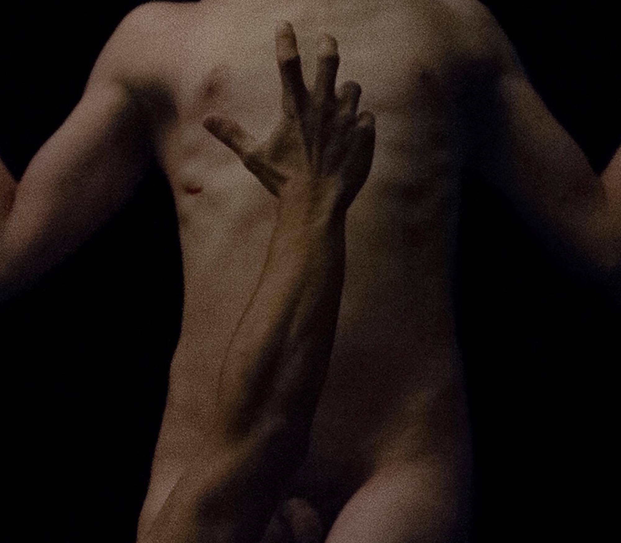 Divine Nude No.4 von Ronald Martinez – Kunstfotografie, Renaissance, Männer im Angebot 3