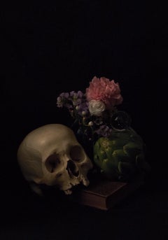 Omnia Vanitas No.6 di Ronald Martinez - Fotografia d'autore, natura morta, teschio