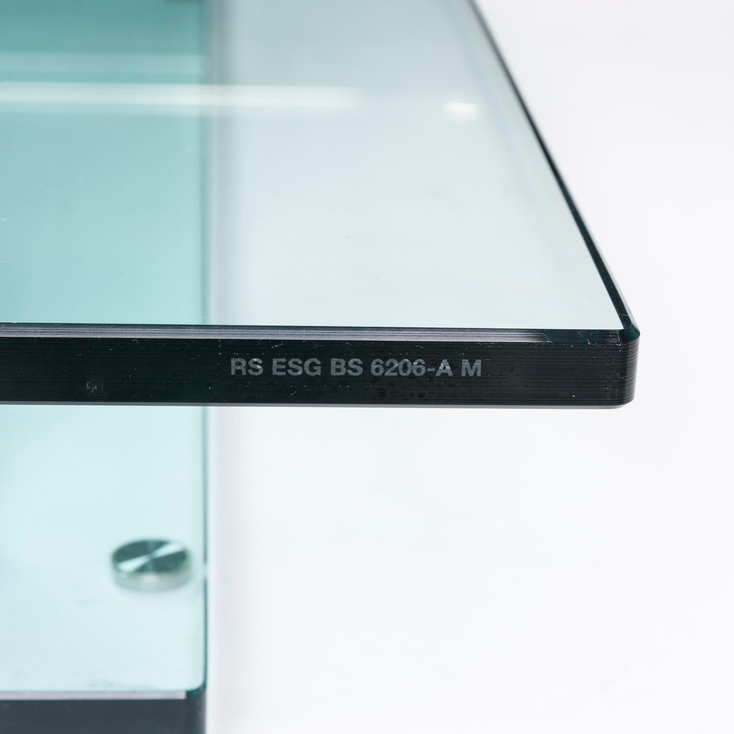 Ronald Schmitt K500 Glass Coffee Table Function In Good Condition For Sale In Cologne, DE