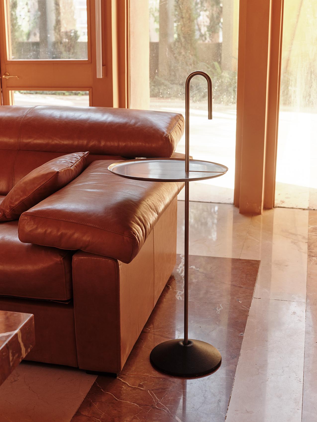 Minimaliste Ronan Bouroullec, table d'appoint Baton, acier, Espagne, minimaliste en vente