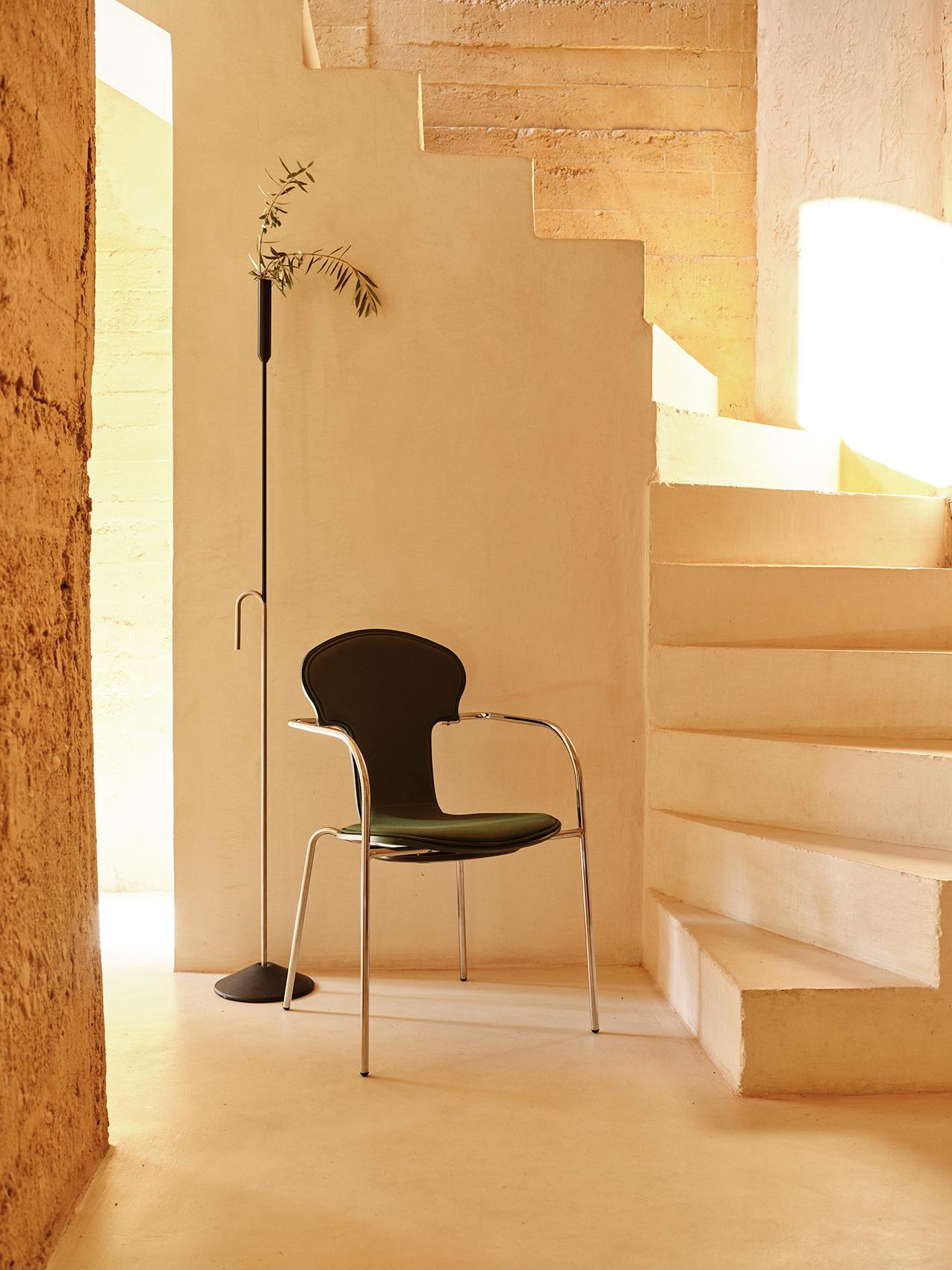 Ronan Bouroullec, Baton Vase, Steel, Spain, Minimalist In New Condition For Sale In Barcelona, ES