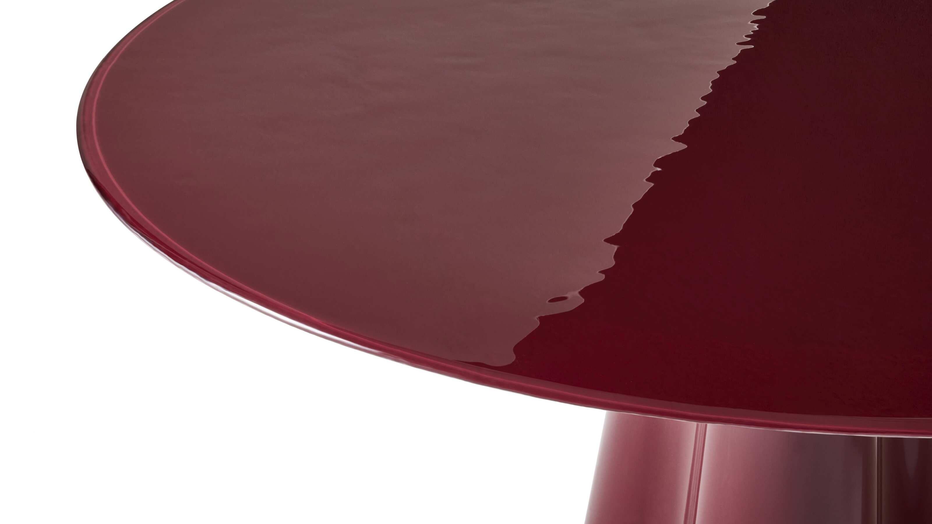 Ronan Bourroullec Treflo Blauer skulpturaler Esstisch von Cassina

DIE POESIE EINES TISCHES

Mit seinem poetischen Universum aus Formen und Einflüssen entwirft Ronan Bouroullec eine Kollektion runder Tische, die ihre skulpturale Energie aus der