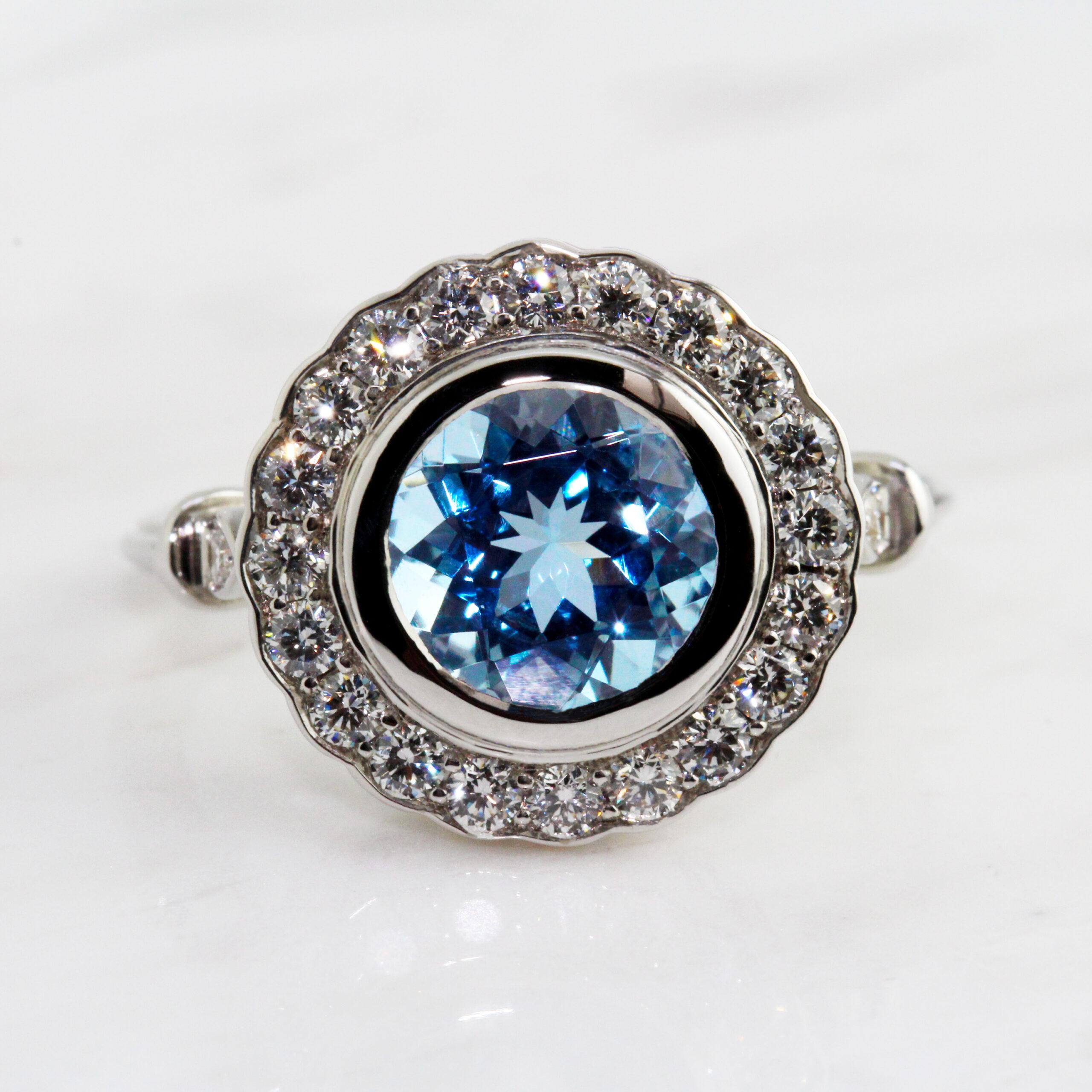 Aquamarine Diamond Cocktail Ring In New Condition For Sale In Dublin 2, Dublin 2