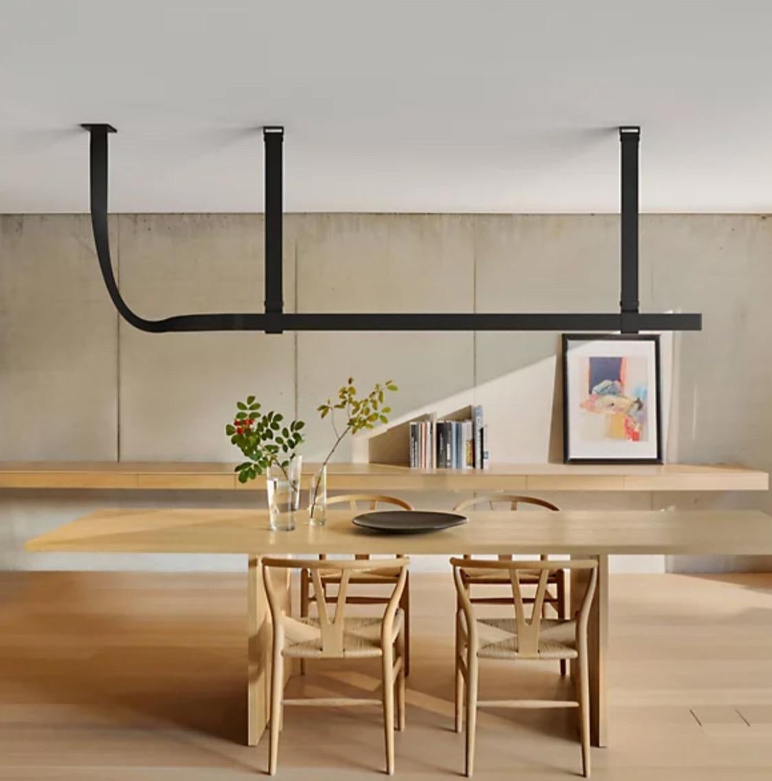 Ronan and Erwan Bouroullec Plafoniera con cintura in pelle nera per Flos, Italia, 2021 in vendita 6