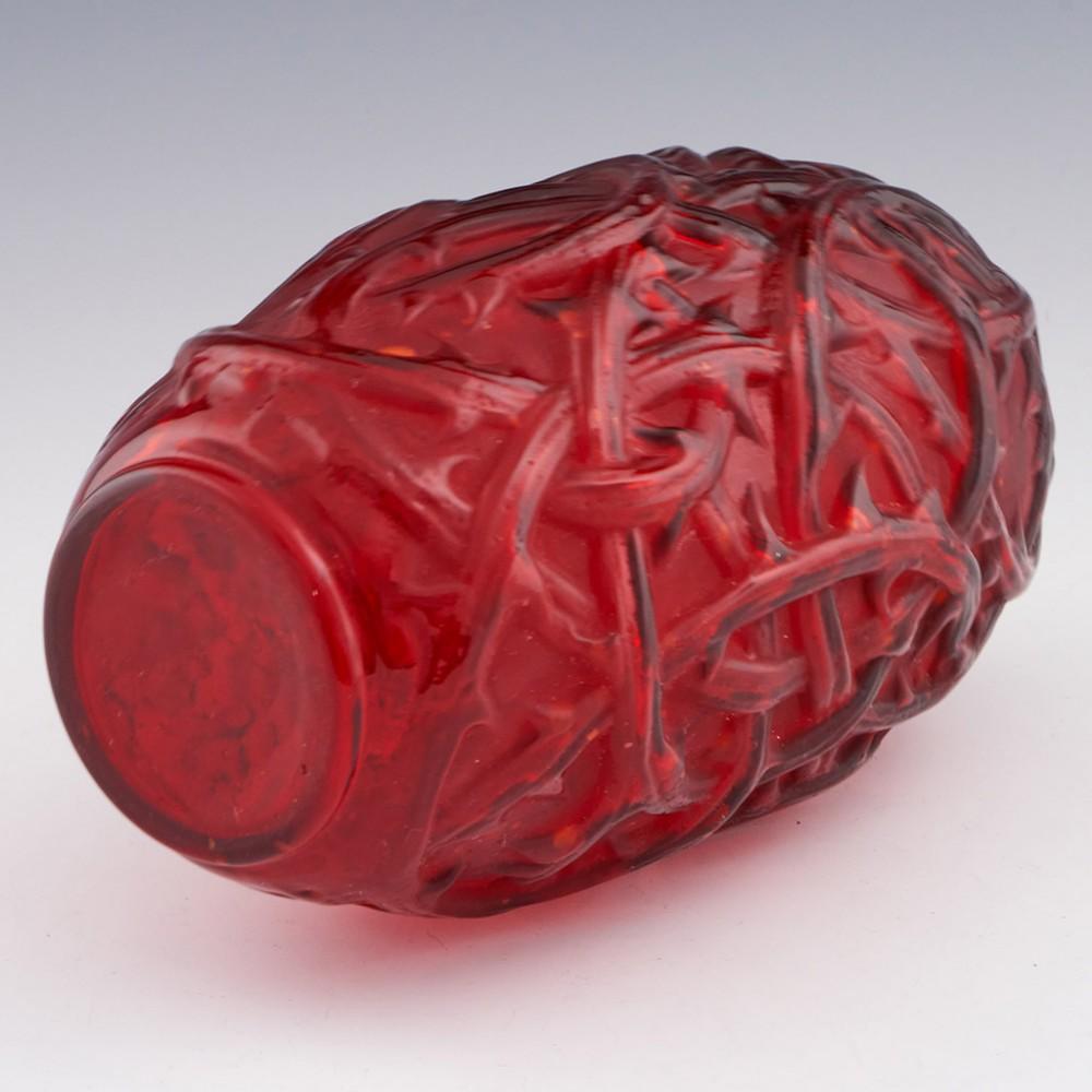 'Ronces' Red Frosted Glass Vase by René Lalique Circa 1920 In Excellent Condition In Forest Row, East Sussex