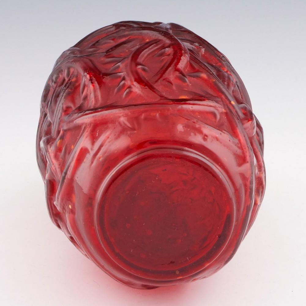 'Ronces' Red Frosted Glass Vase by René Lalique Circa 1920 1
