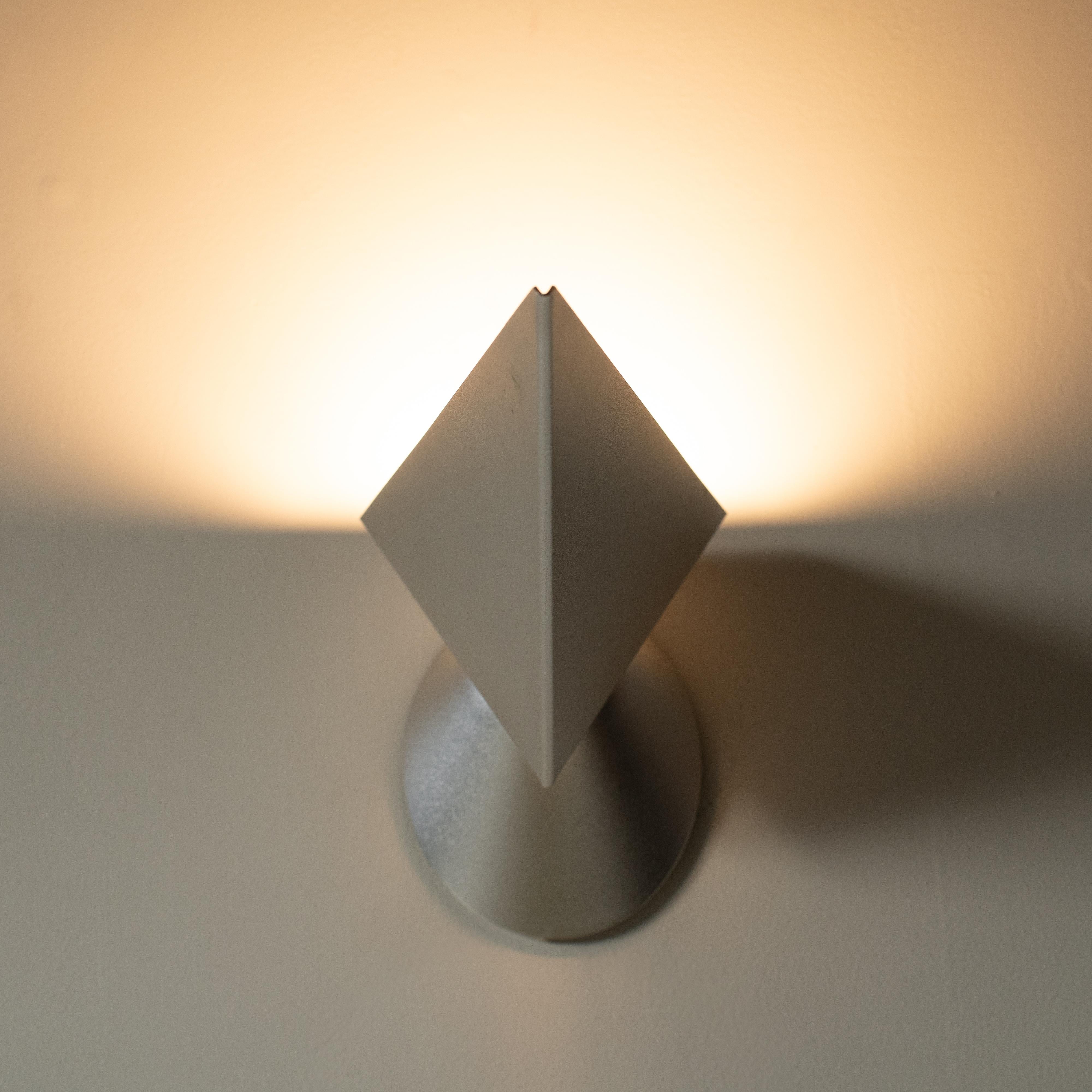 Ronda wall lamp  Oluce Vico Magistretti 80s style In Good Condition For Sale In Shibuya-ku, Tokyo