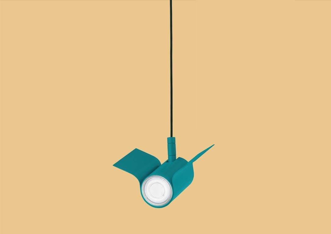 Lampada a sospensione Rondine Big di Euroluce Bigli
Dimensioni: D. 15 x L. 11 x H. 9 cm.
Materiali: Metallo.

Disponibile in diversi colori e due misure. I prezzi possono variare. Tutte le nostre lampade possono essere cablate a seconda del Paese.