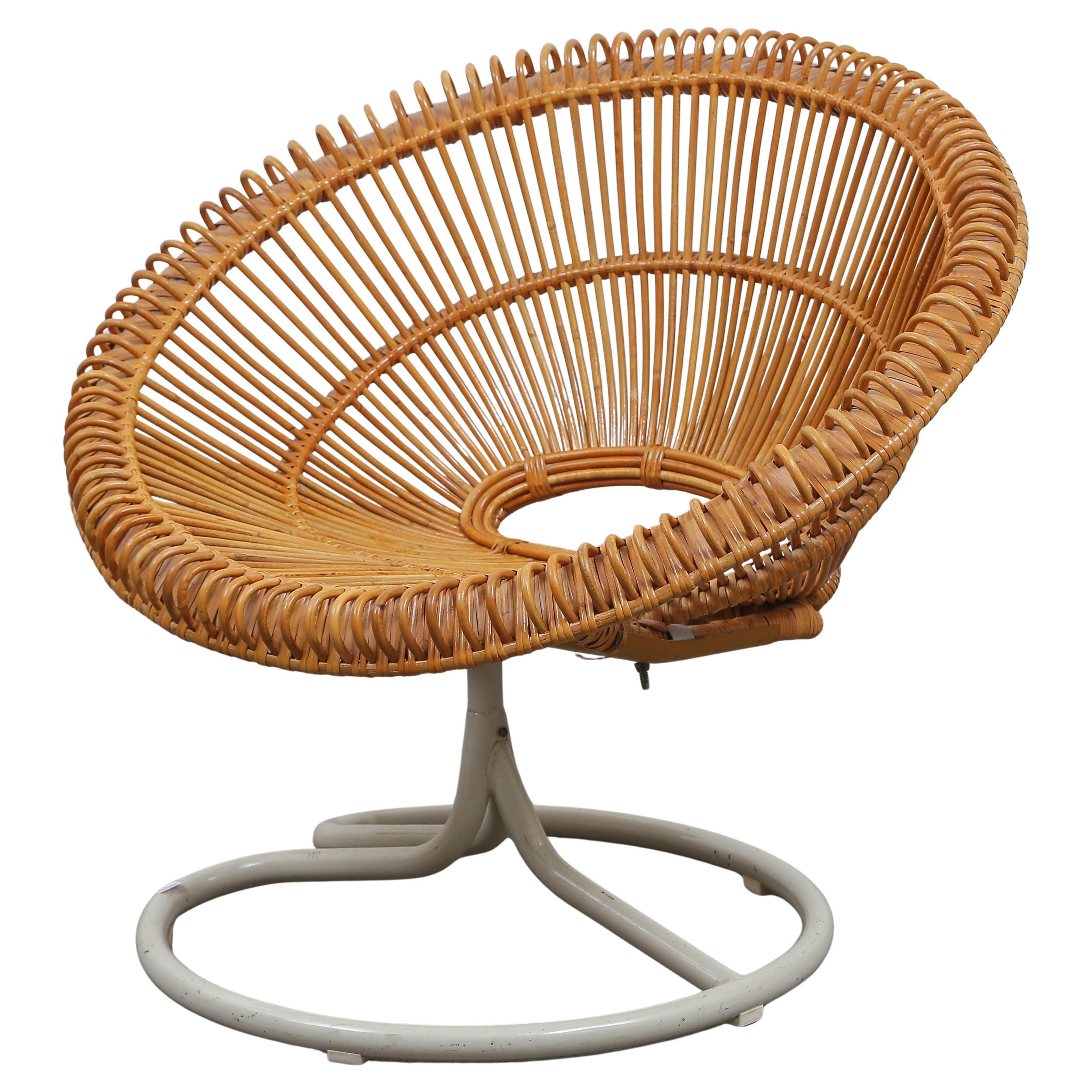 Fauteuil "Rondo" en rotin Göte Möbler Nässjö AB Suède Années 1960