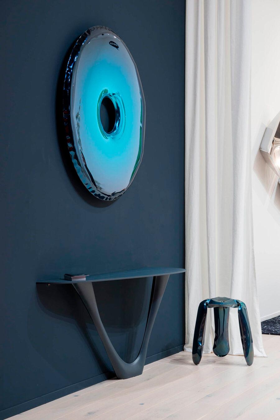 Rondo mirror 'Deep Space Blue' by Zieta Prozessdesign
Gradient collection - Deep Space Blue

Stainless steel
Measures: 75 x 6 cm.

Several sizes available: 
Diameter 75 cm / 120 cm / 150 cm



Zieta is best known for his collection of