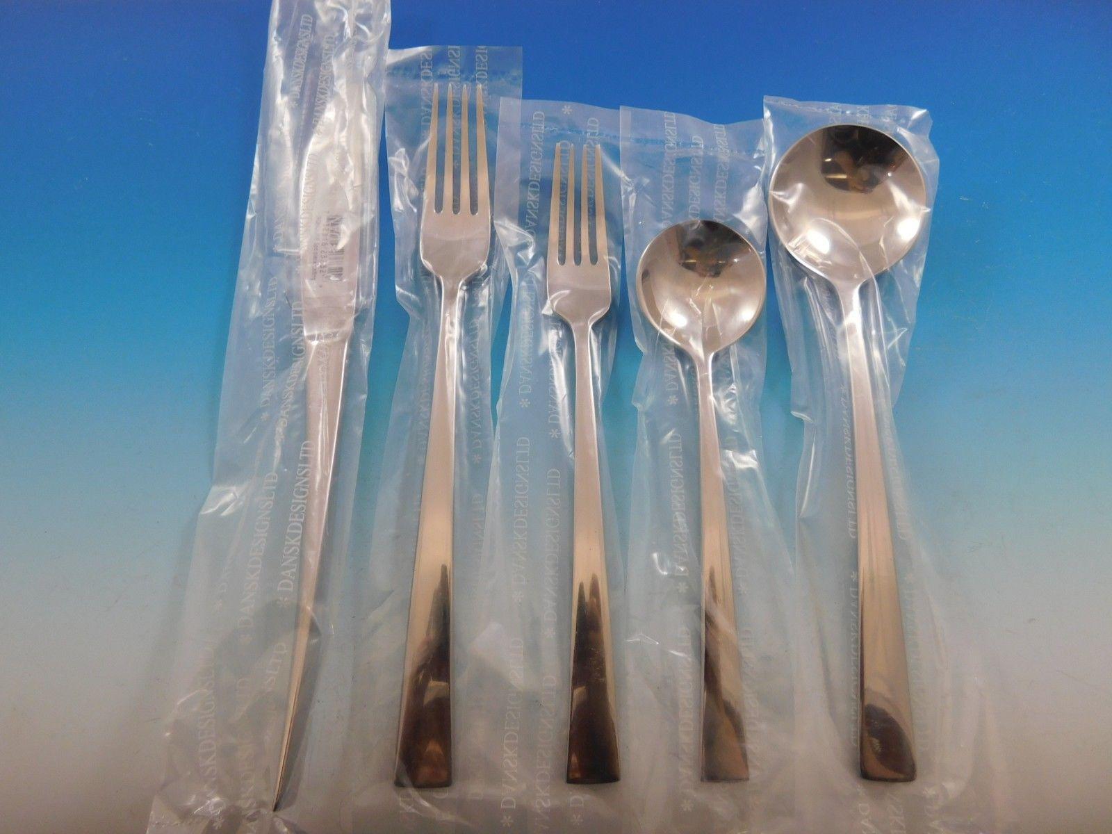 Rondure by Dansk Stainless Steel Flatware Set Service for Six New 30 Pieces In Excellent Condition In Big Bend, WI