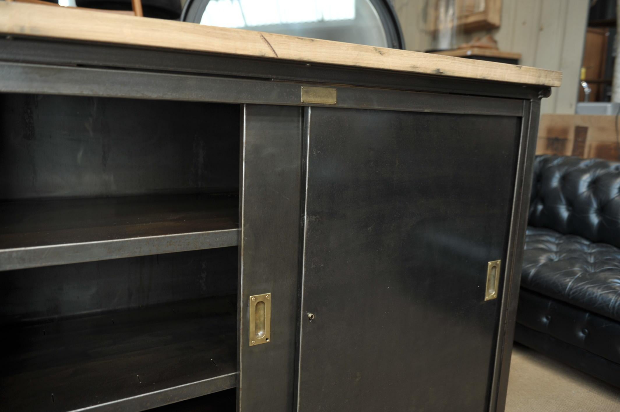 Ronéo Paris 4 Sliding Doors Industrial Iron Cabinet, circa 1950 For Sale 6