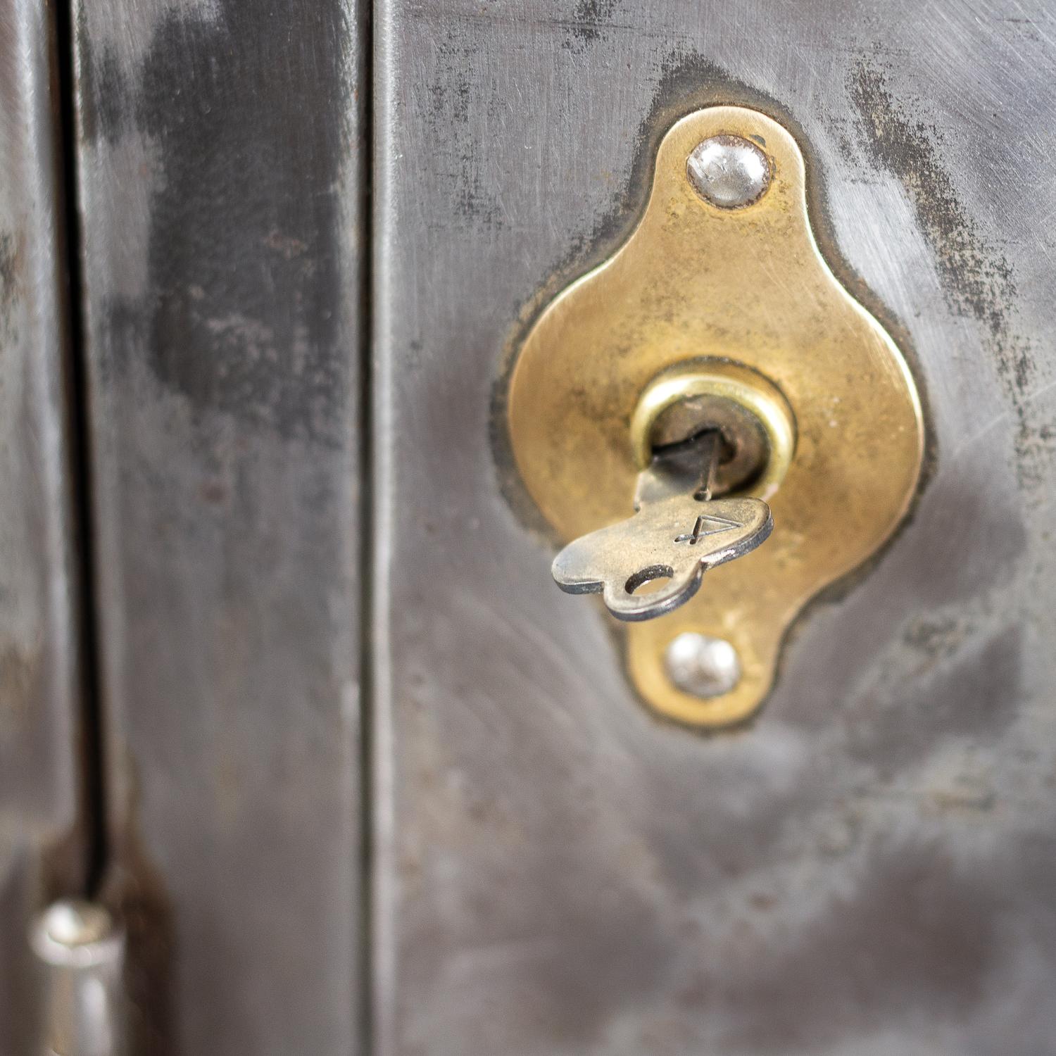 Roneo Steel Lockers, Abingdon School England 1932, George V 4