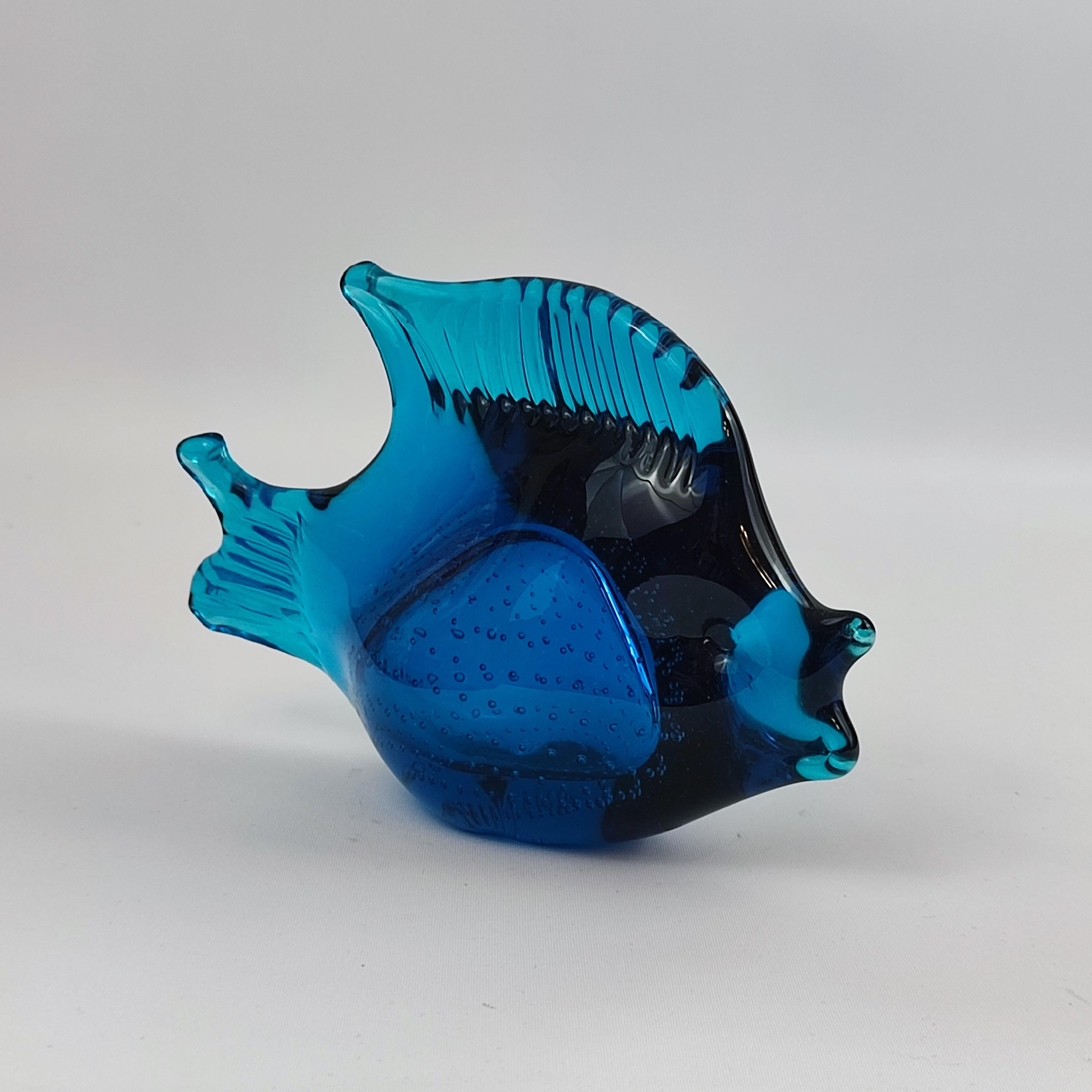 Ronneby, Svezia, Pesce di vetro blu, Vetro artistico, anni '70 in vendita 5