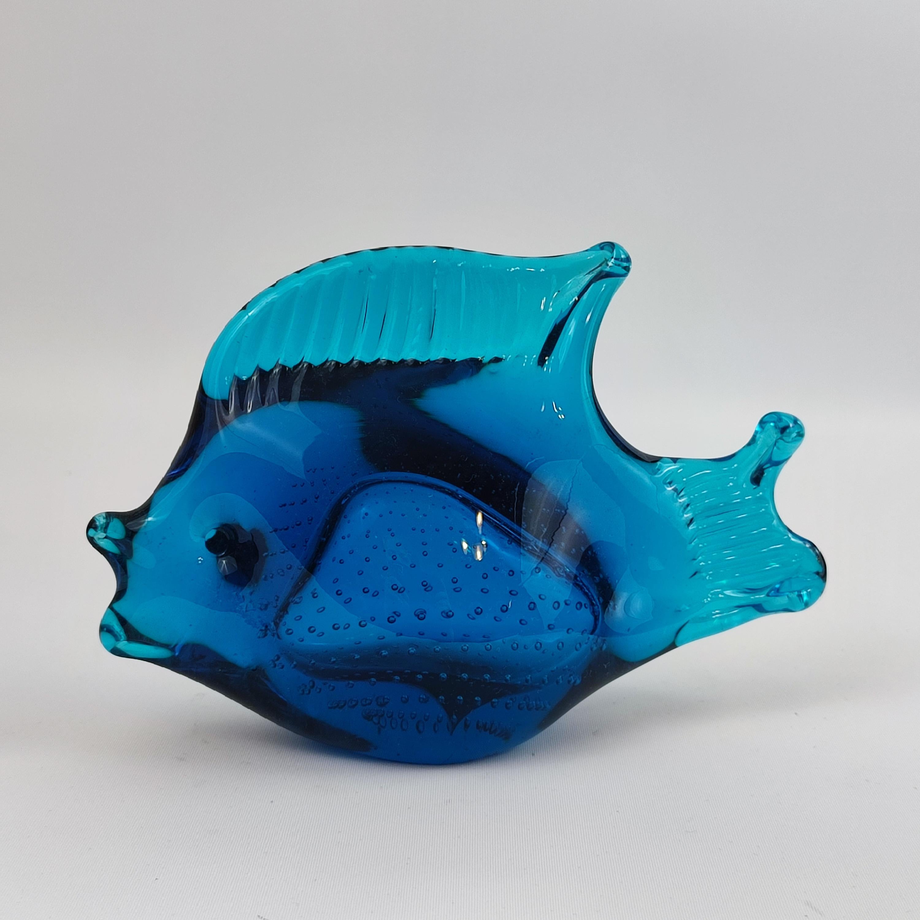 Ronneby, Svezia, Pesce di vetro blu, Vetro artistico, anni '70 in vendita 2