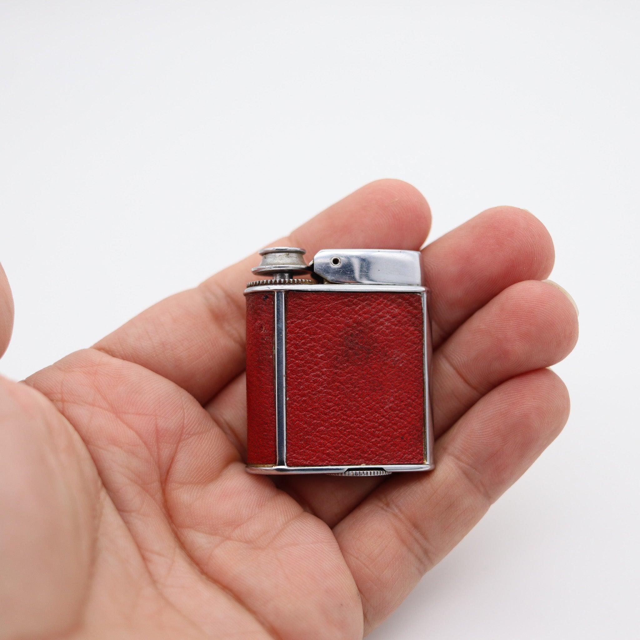 RONSON 1928 Art Deco Chromed Geometric Perfume Perfu-Mist Dispenser Red Leather For Sale 3