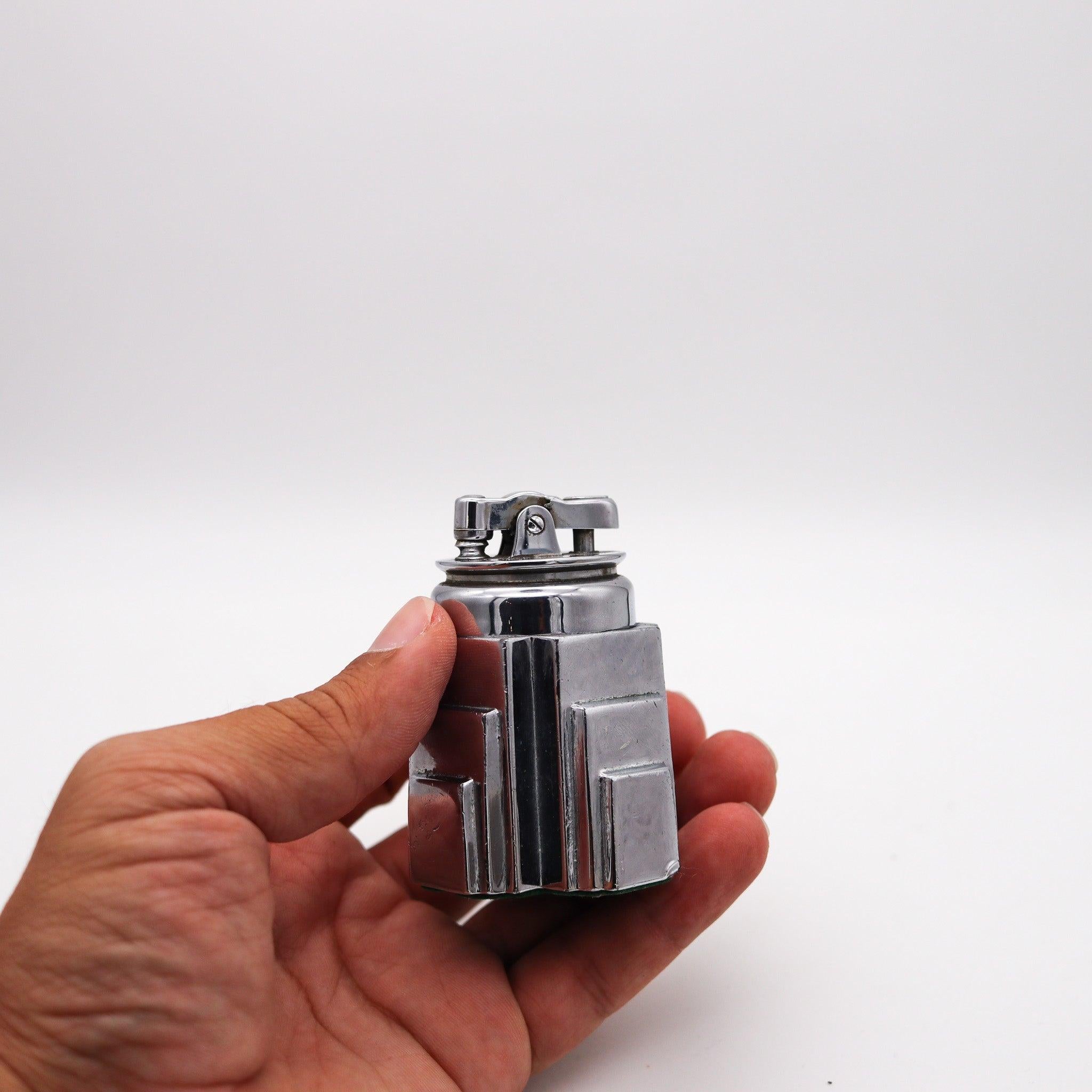 Polished RONSON 1929 Art Deco New Yorker Skyscraper Desk Lighter In Chrome For Sale