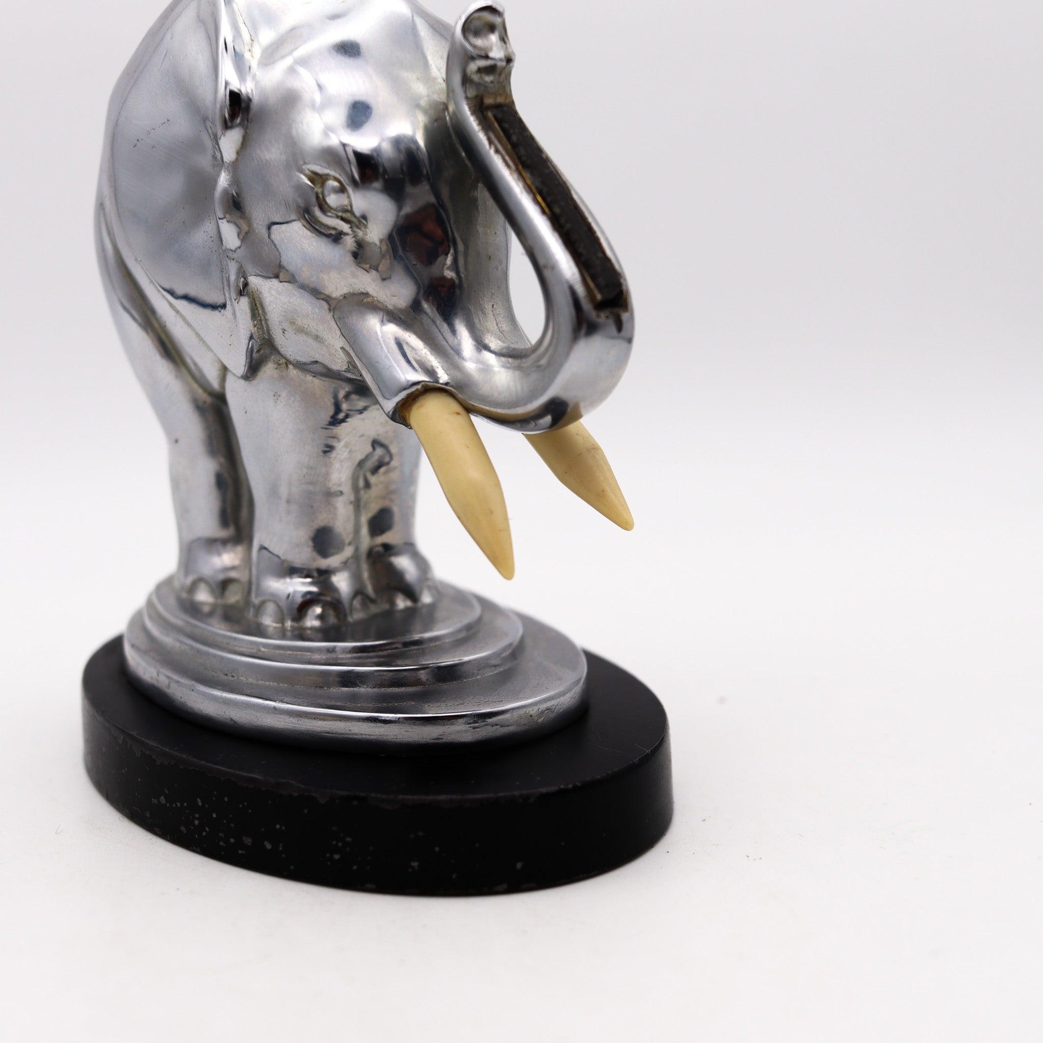 RONSON 1935 Elephant Touch-Tip Striker Lighter Black Cast Steel & Chromed Steel For Sale 1