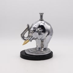 Ronson 1935 Elephant Touch Titp Striker Lighter In Black Cast Steel And Chrome
