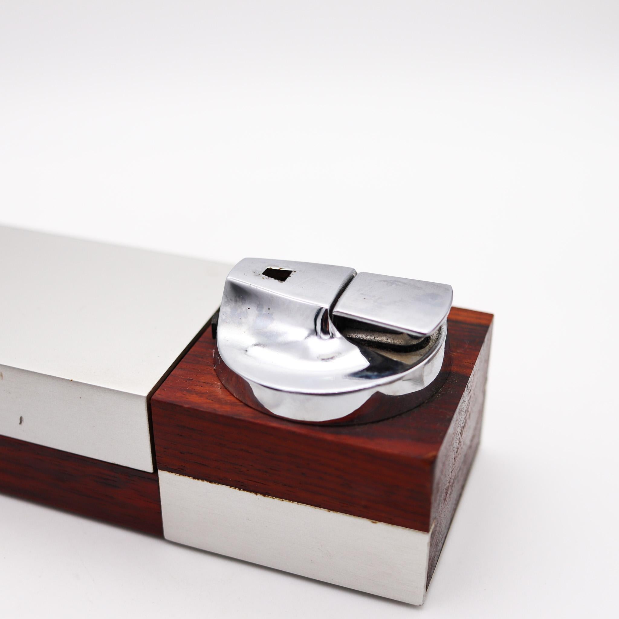 Modernist geometric cigarette box designed by Ronson for Scandia.

An exceptional and very beautiful desk box, created in West Germany by The Ronson Co. for Scandia. This piece was made during the mid-century period, back in the 1960 and designed