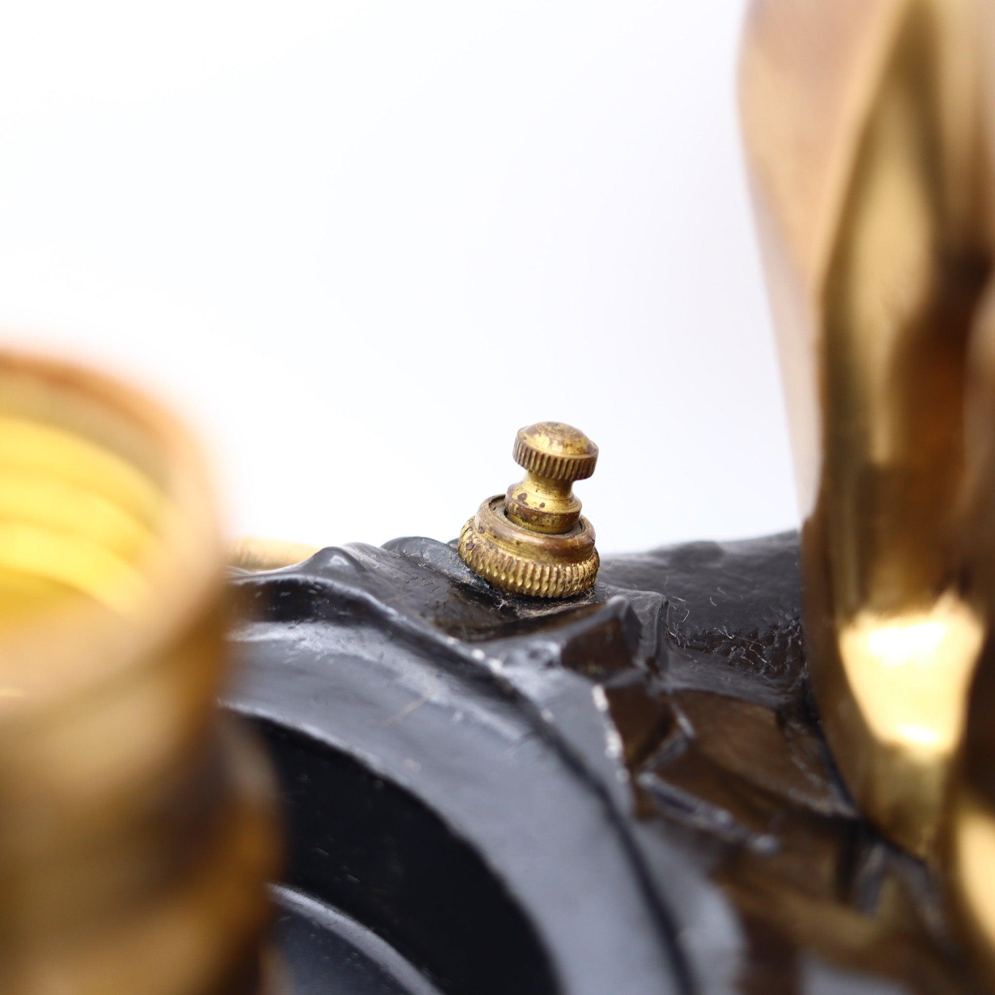 Début du 20ème siècle RONSON Lampe de bureau Art Déco 1920 Ours polaire et iceberg en bronze et verre d'art en vente