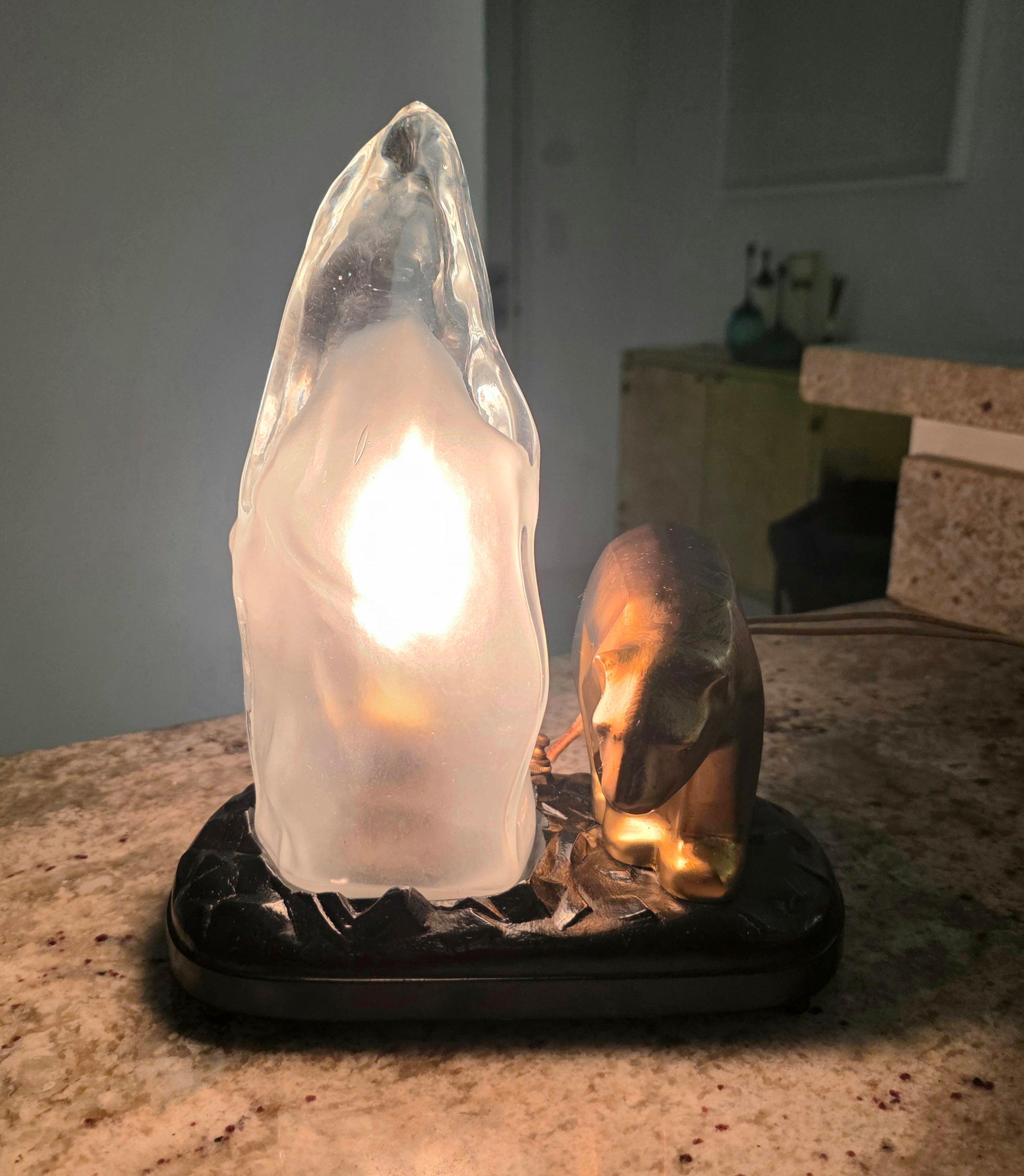 RONSON Lampe de bureau Art Déco 1920 Ours polaire et iceberg en bronze et verre d'art en vente 2