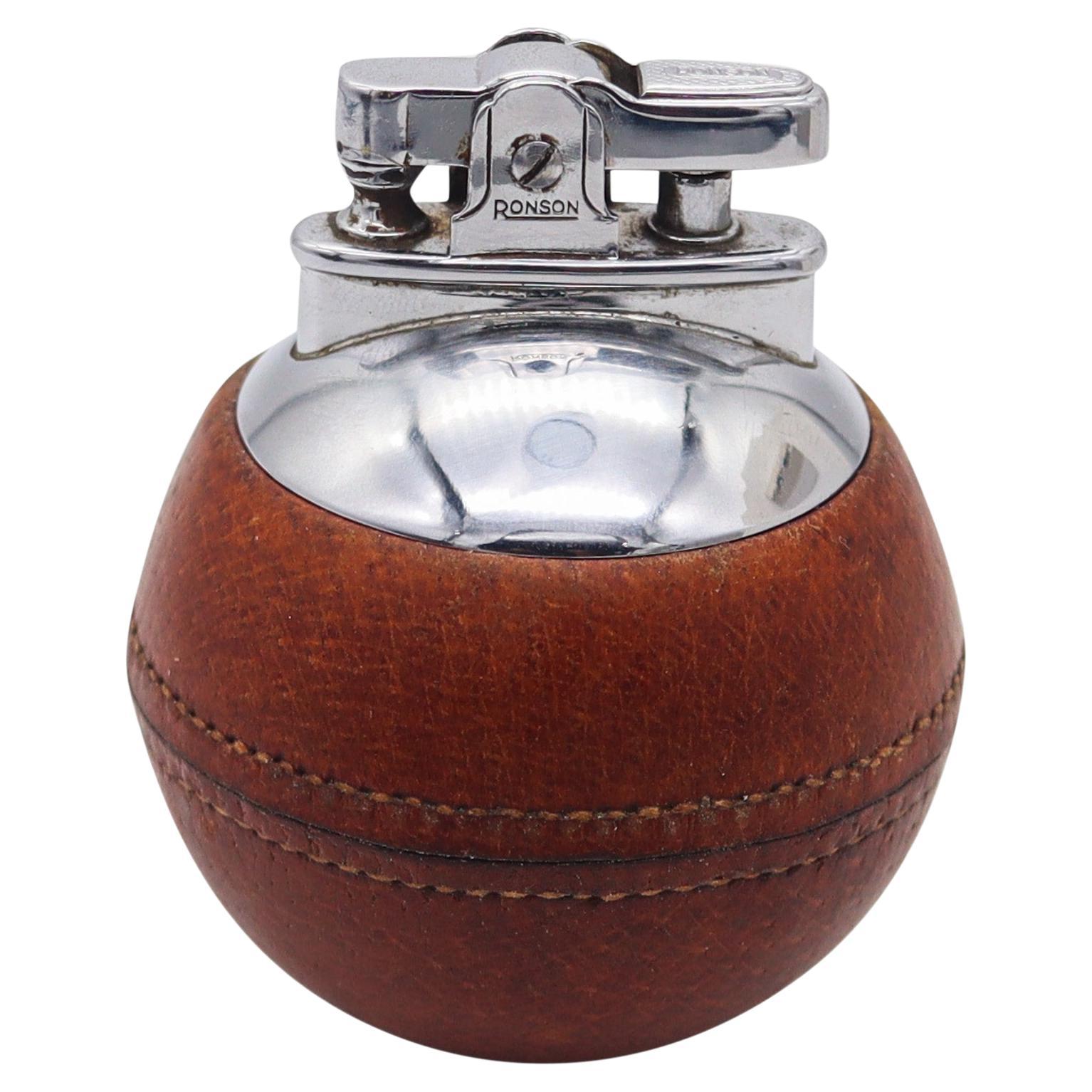 RONSON England 1929 Art Deco RonDeLight Table Lighter In Steel And Leather