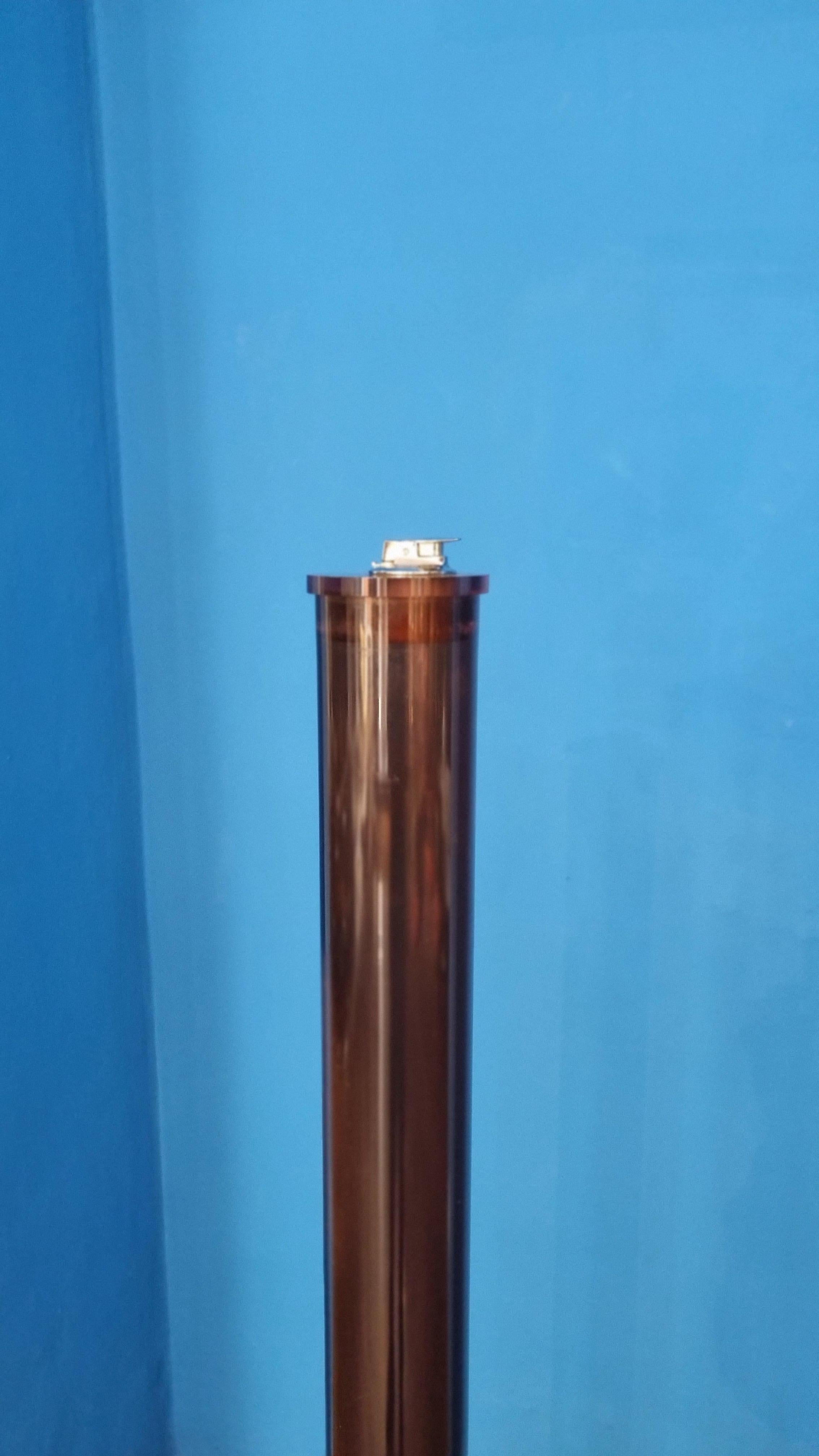 Ronson rare plexiglass floor lighter from the 70s For Sale 3