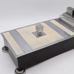 Ronson USA 1935 Art Deco Brown Lacquered Desk Box With Touch Tip Striker