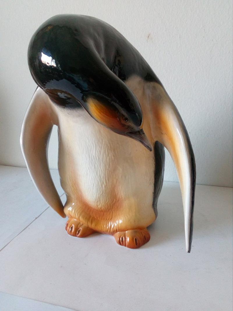 'Ronzan' Lenci Group of Three Ceramic Penguins Signed, Italy, 1950 One is a Lamp In Good Condition For Sale In Lentate sul Seveso (Mb), IT