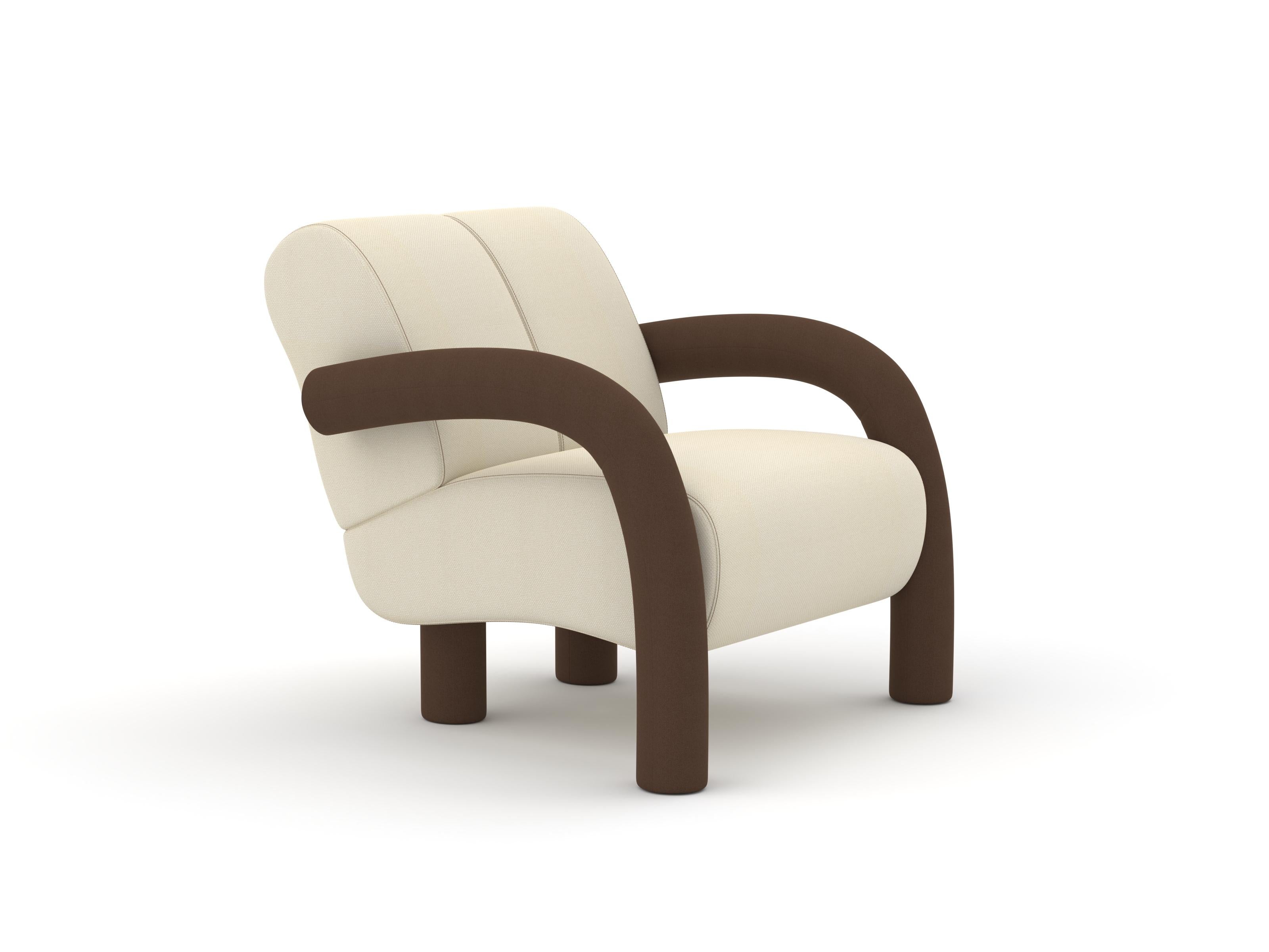 Roo Lounge Armchair di Formiing, SIT Furniture Design Award 2025 in Poltrona
Fabrice: Steelcut 365/240

Con il suo corpo imbottito incredibilmente morbido e i braccioli solidi e robusti, la Roo Lounge Chair è un capolavoro del design moderno. I